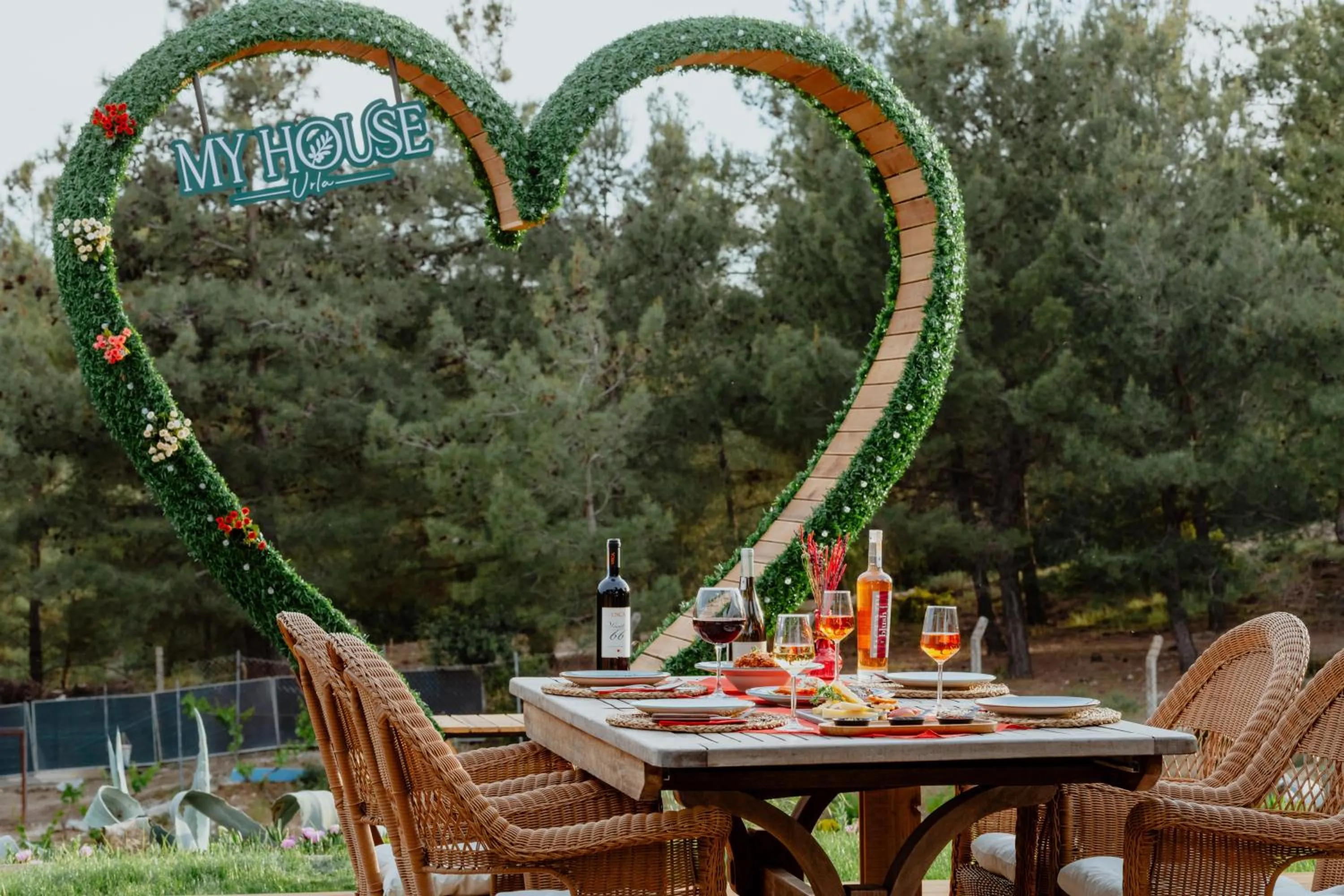 Restaurant/places to eat in My House Urla