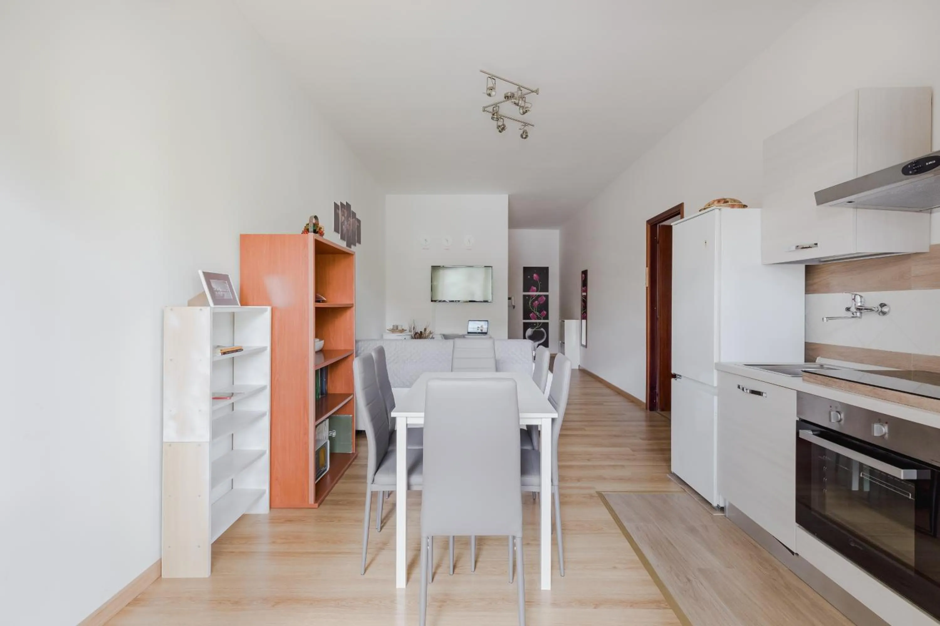 Pelizzi Apartment, 5 persone, 2 camere, balcone, Cinecittà