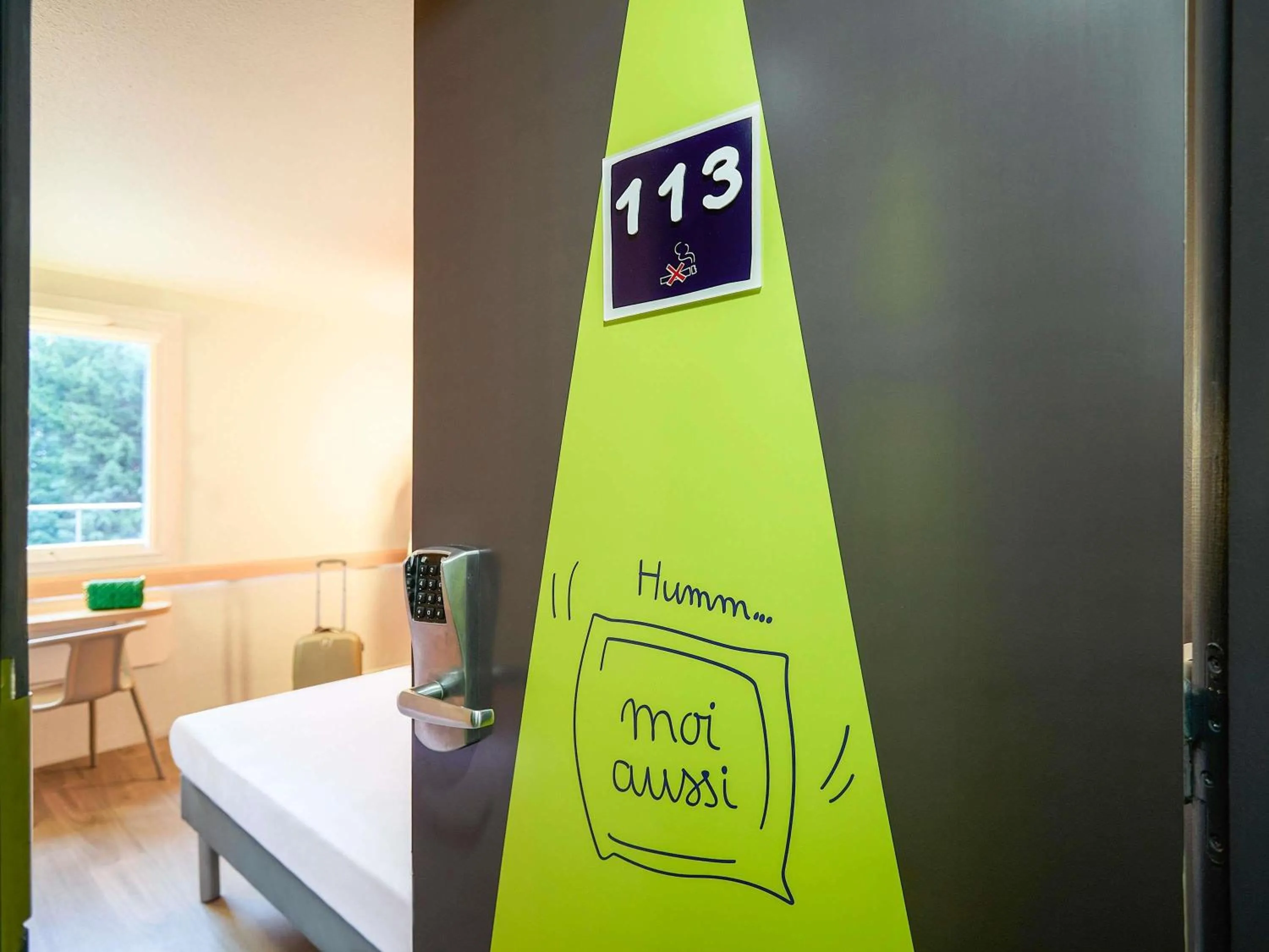 Bedroom in Ibis Budget Lille Gares Vieux-Lille