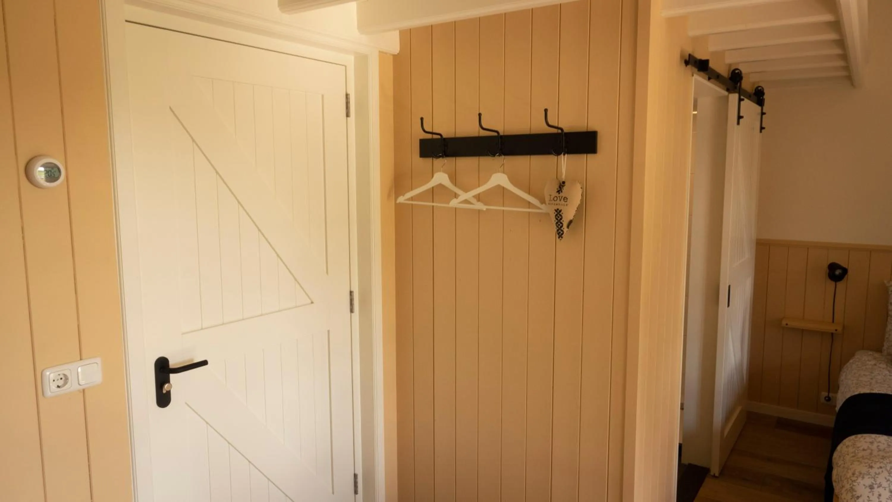 Area and facilities in BenB Erf 9