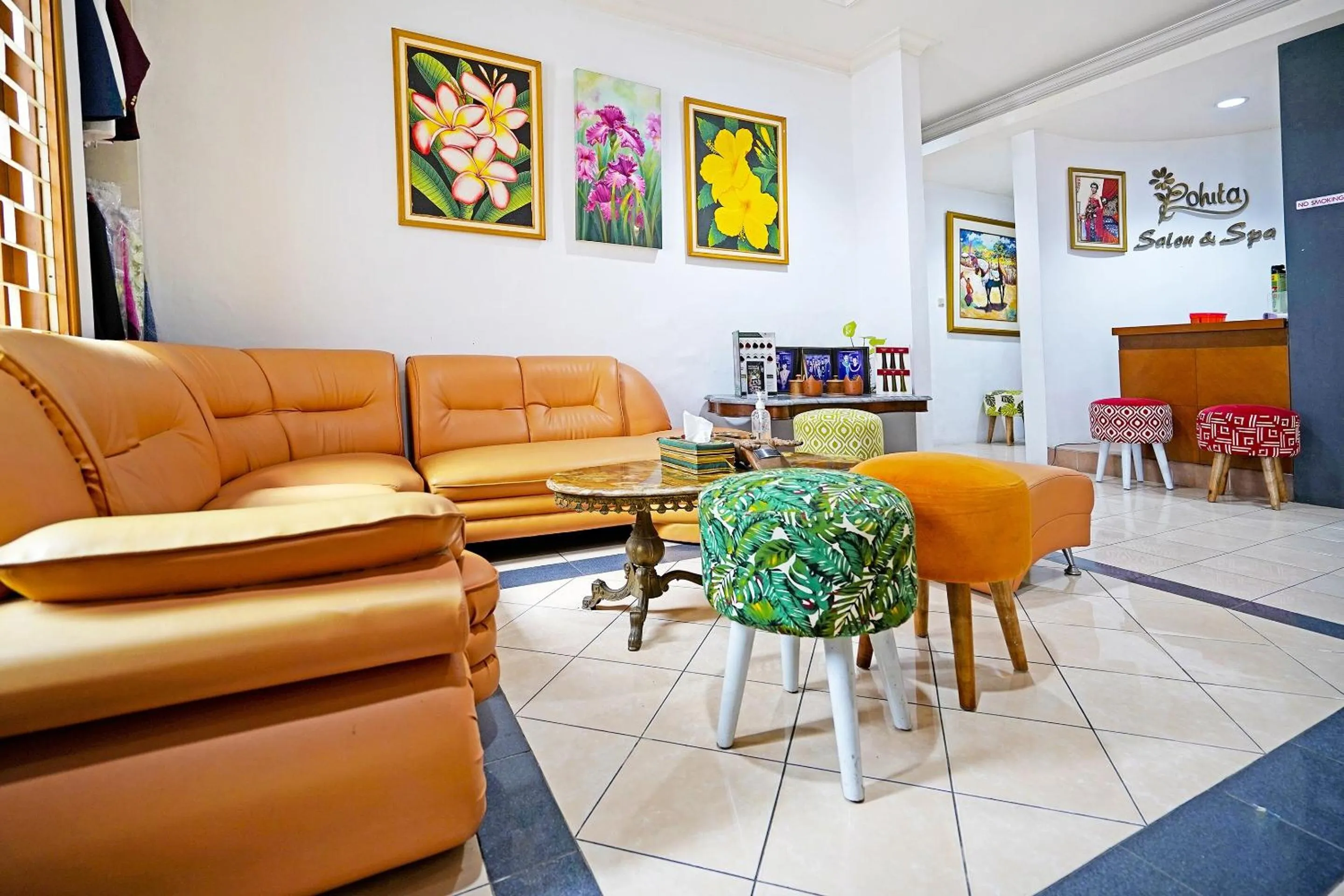 Lobby or reception in Hotel O Garden Hostel