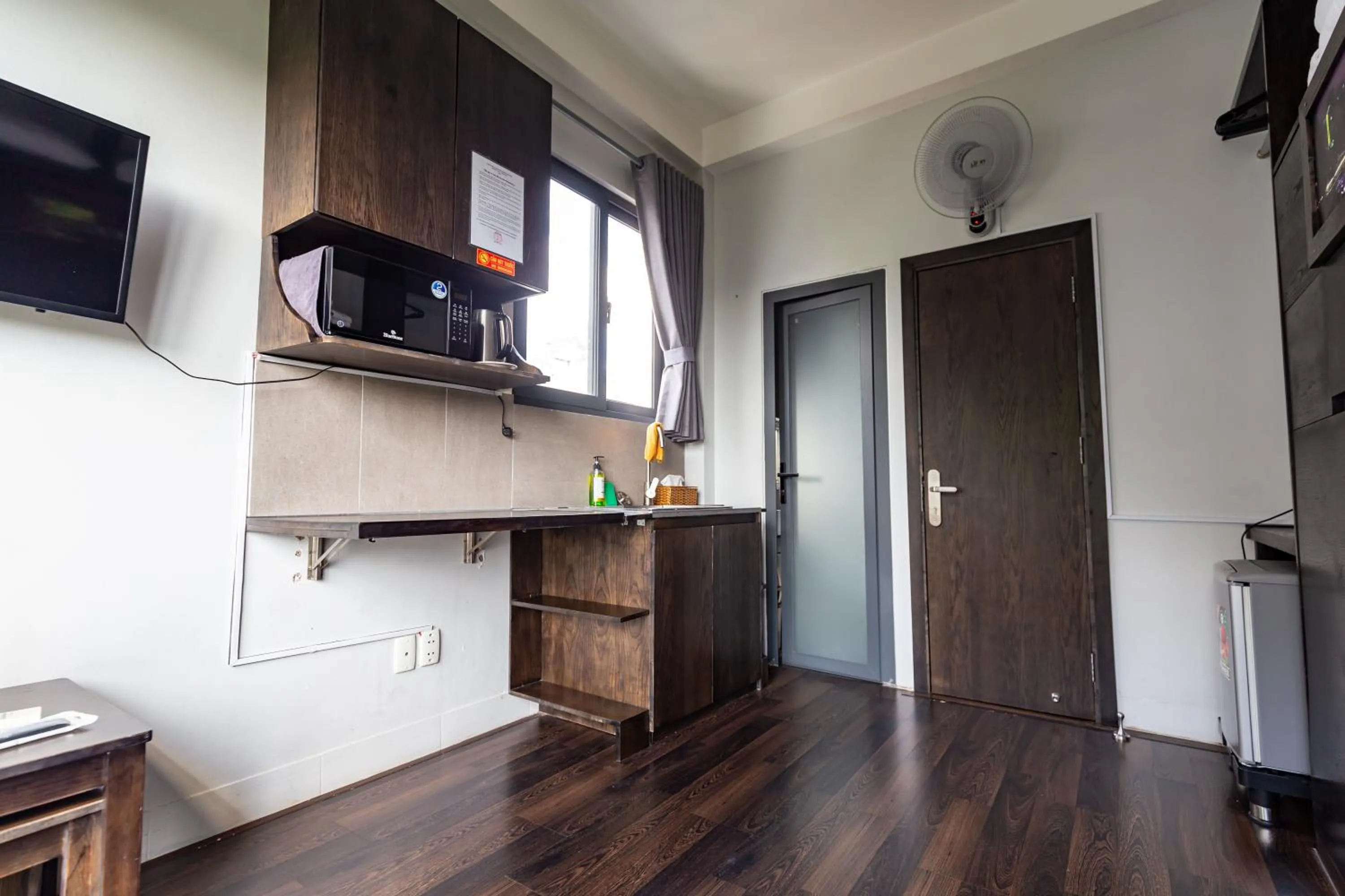 Photo of the whole room in Cozy Riverview of Livinginn