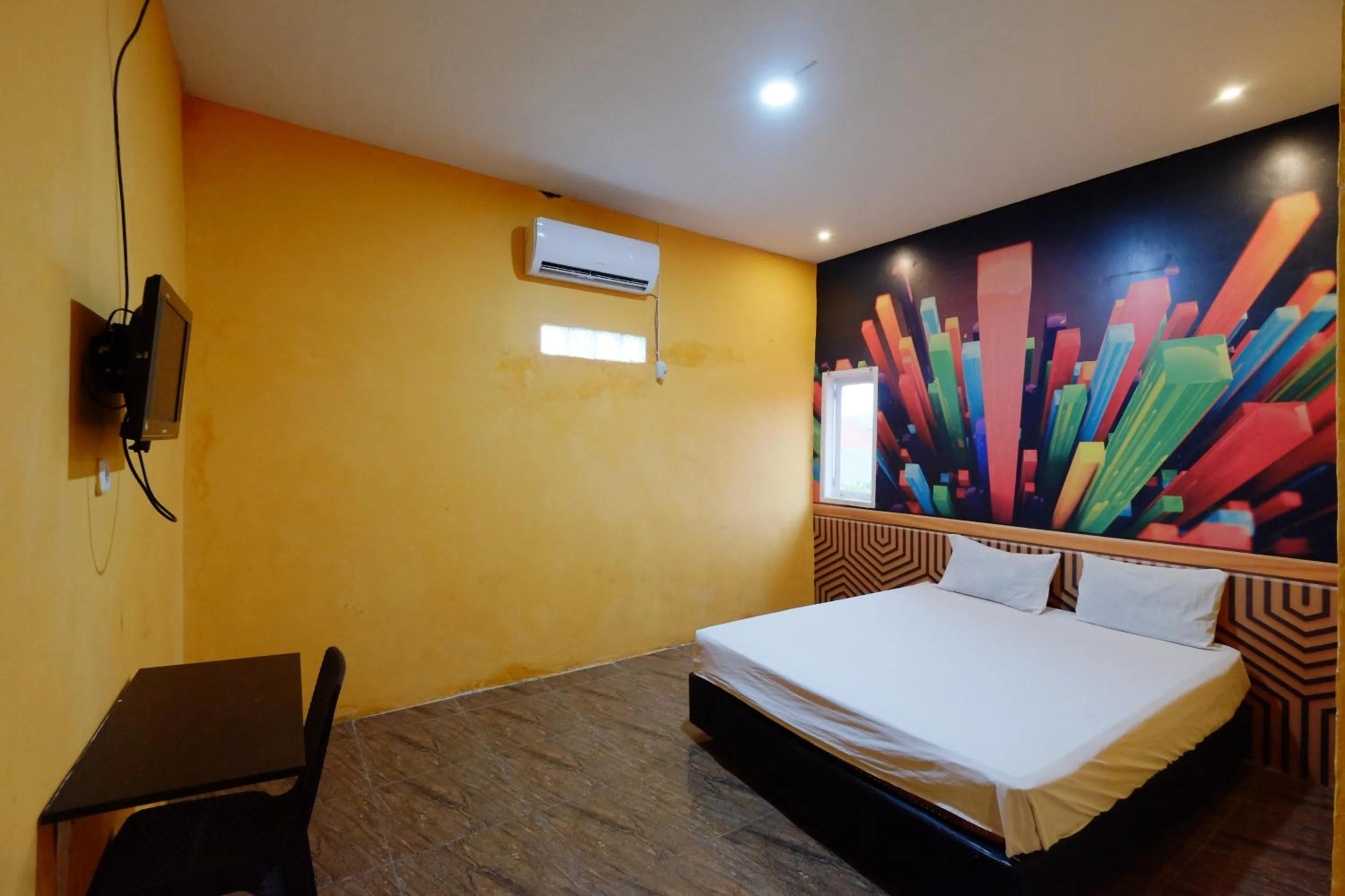 Bedroom, Bed in Wisma Seruni Palopo