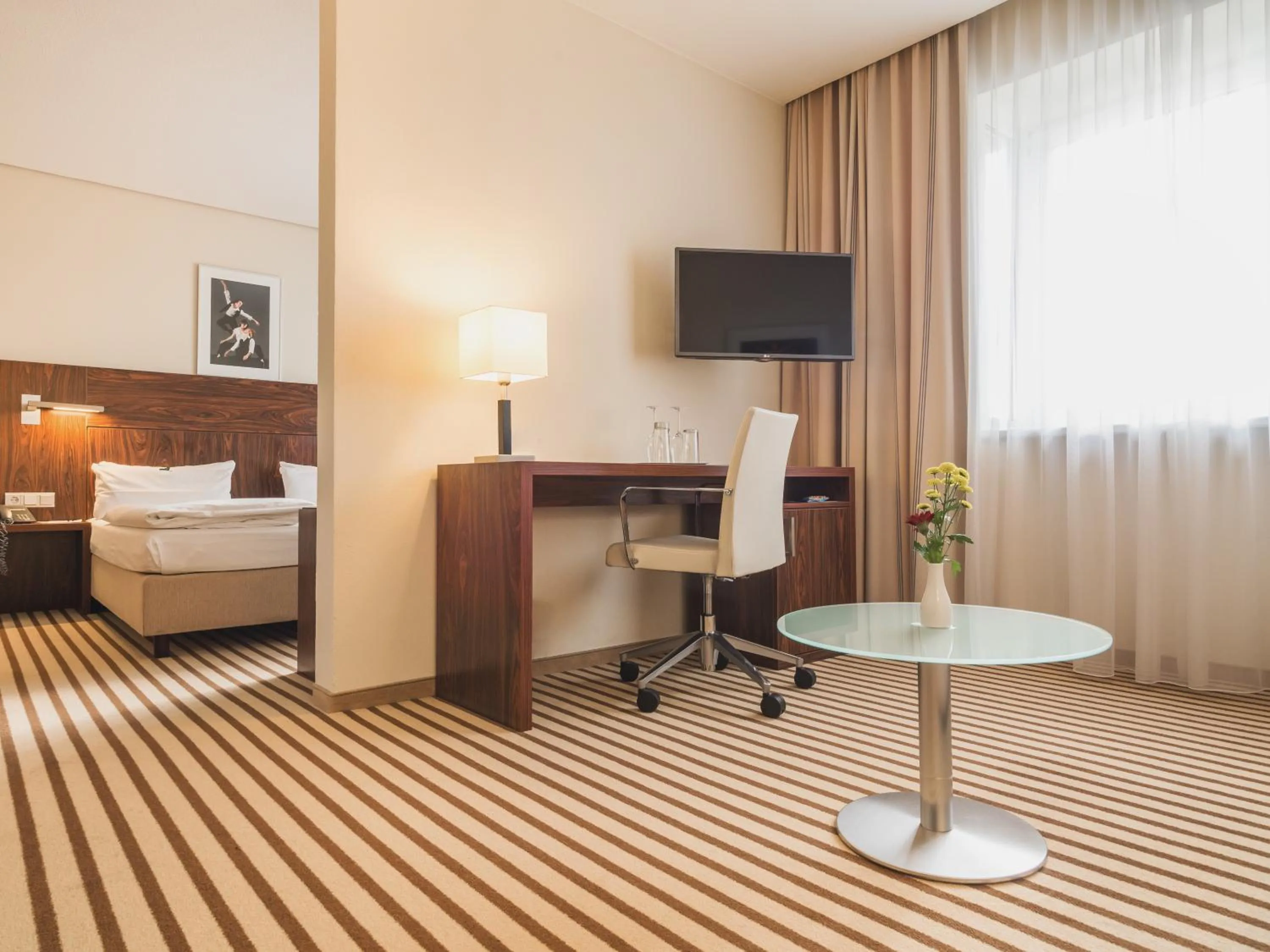 Photo of the whole room, Bed in Hotel an der Oper