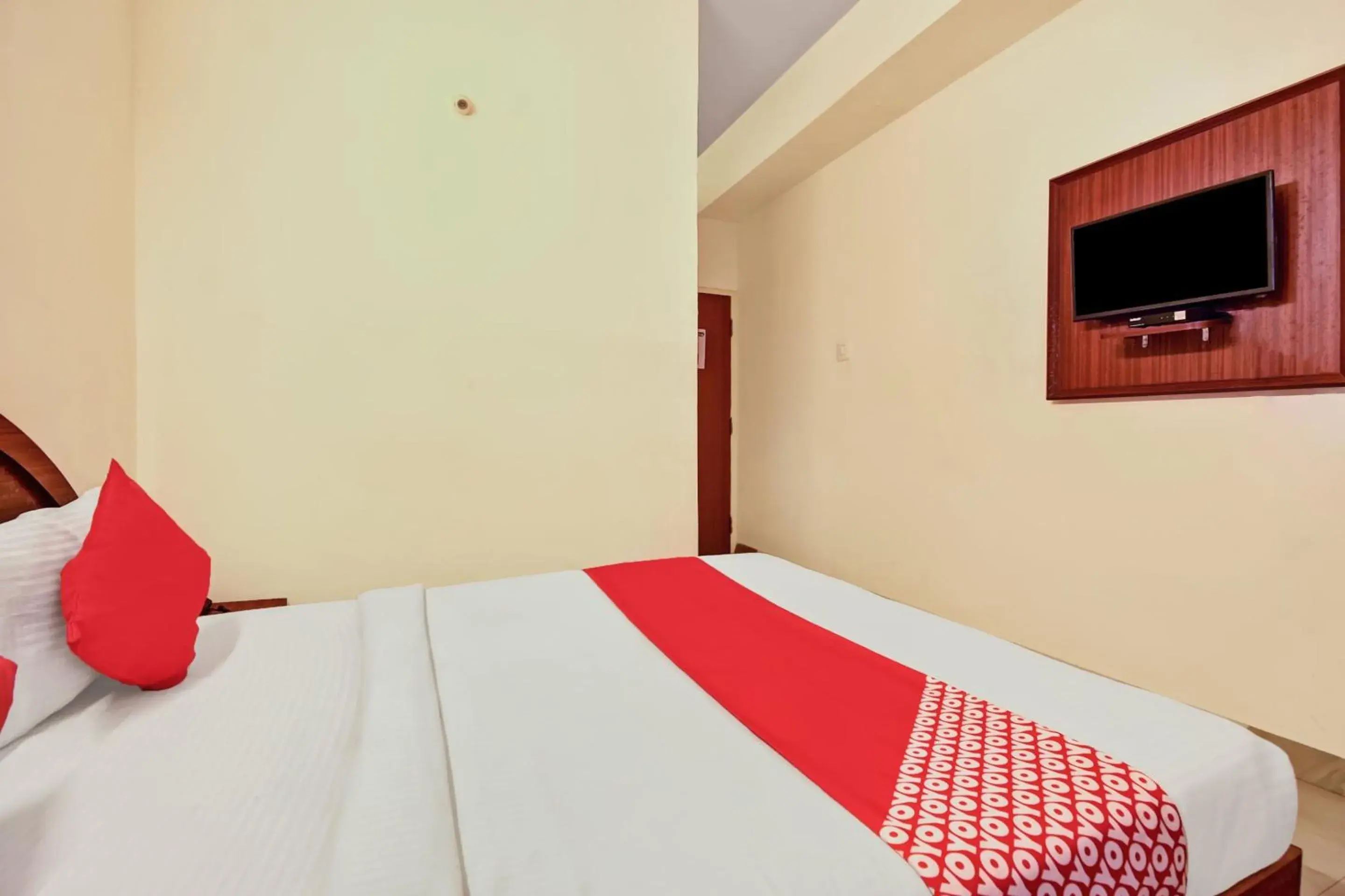 Bedroom, Bed in Hotel O K N Residency Bedroom, Bed in Hotel O K N Residency