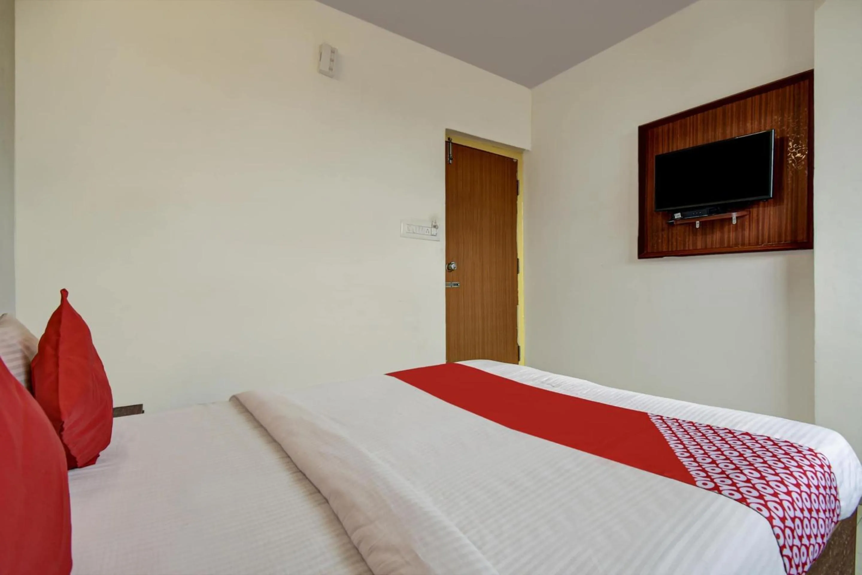 Bedroom, Bed in Hotel O K N Residency