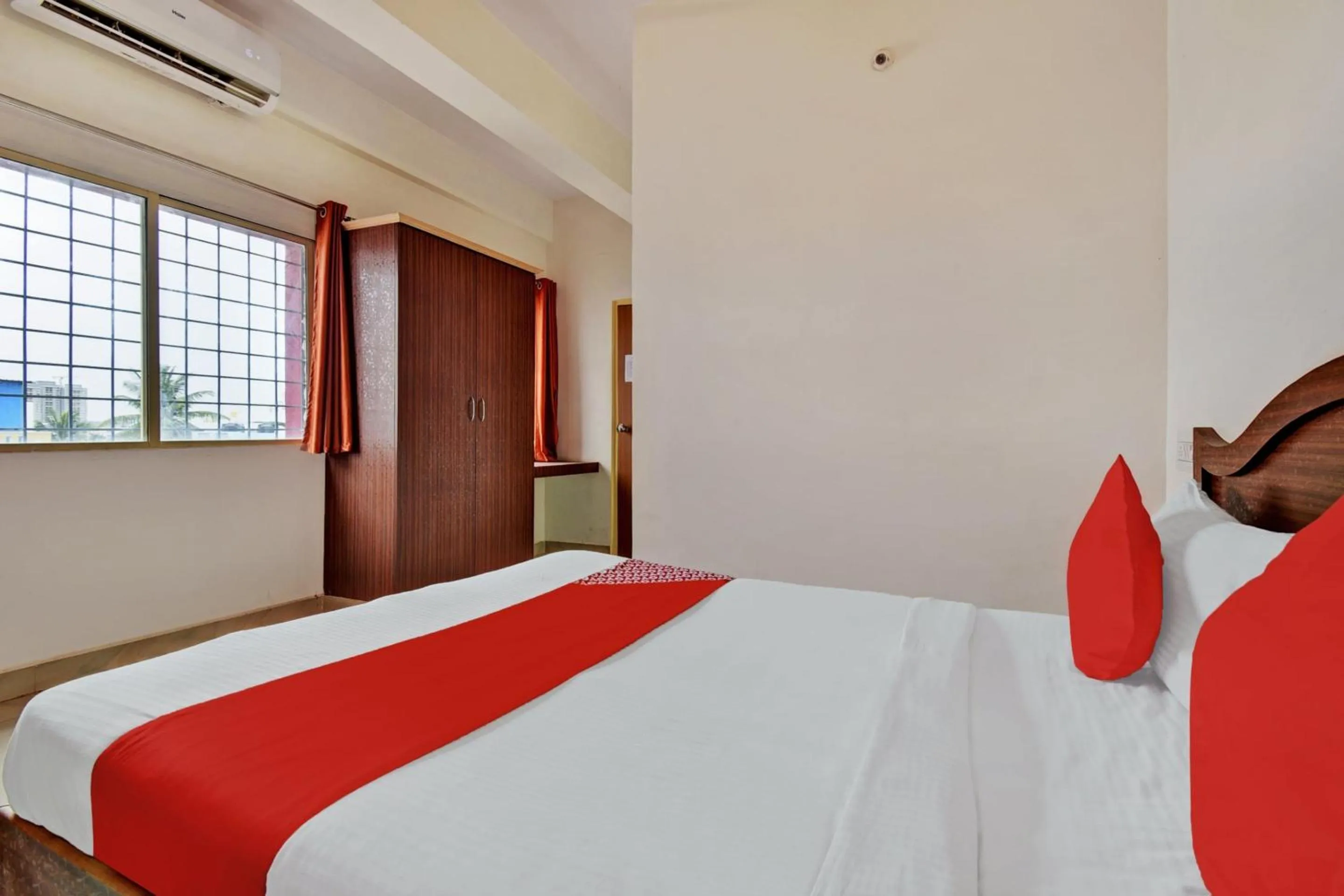 Bedroom, Bed in Hotel O K N Residency
