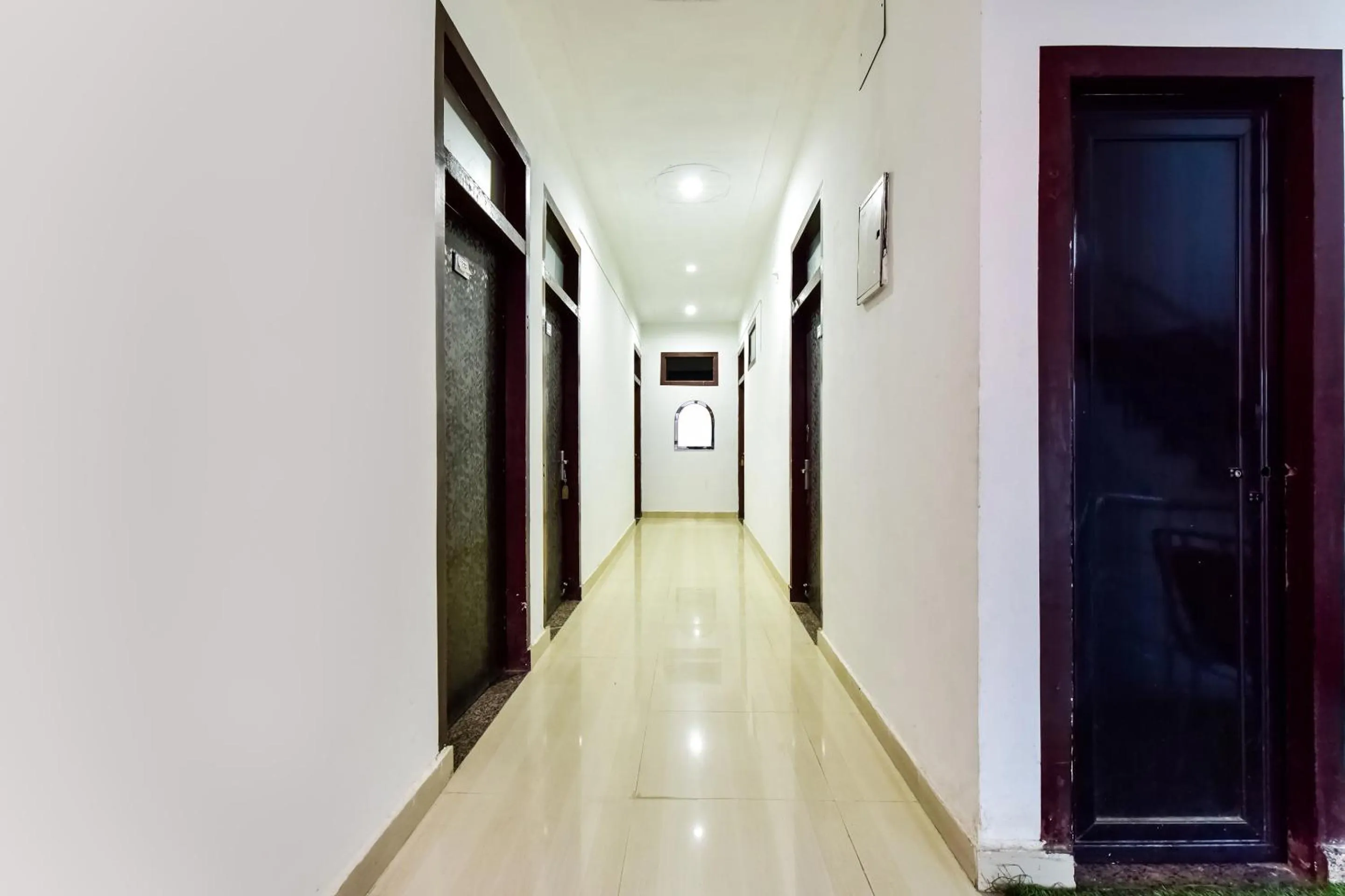 Lobby or reception in Hotel O White Rock