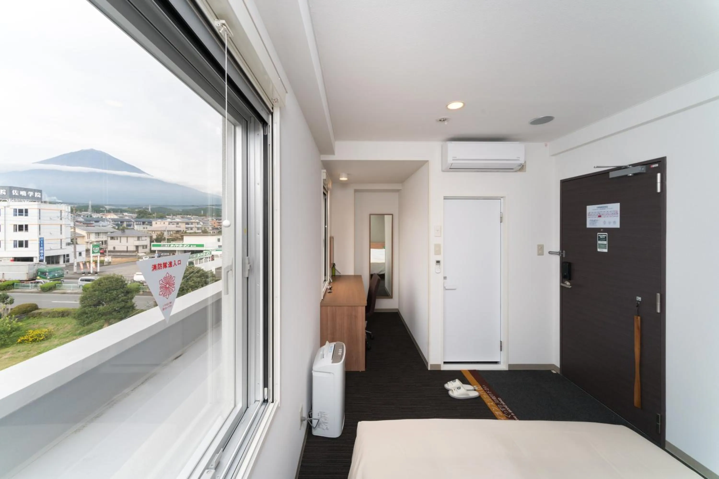 Mountain view in Super Hotel Fujinomiya