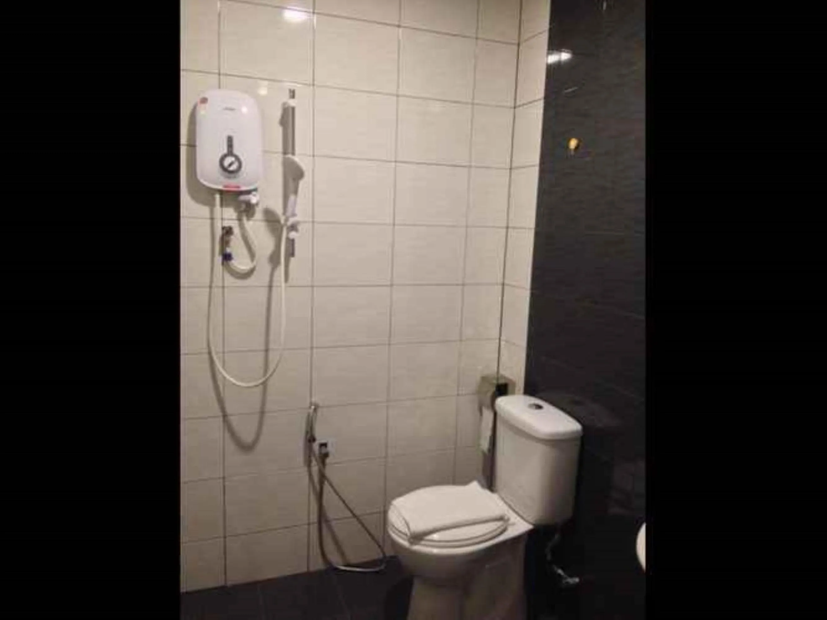 Bathroom in B Plus Hotel, Sungai Petani