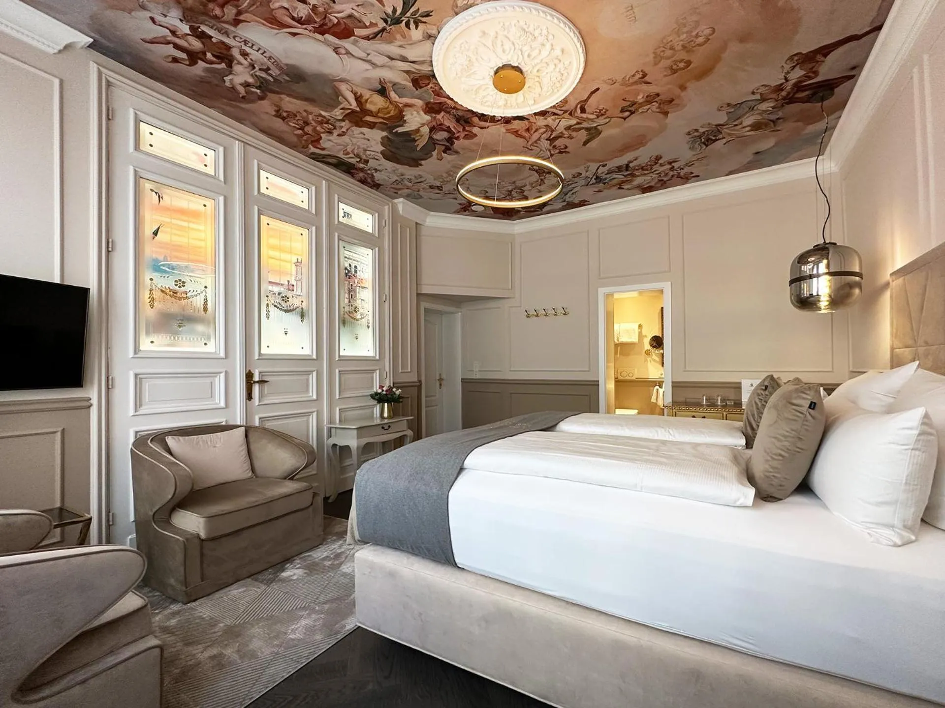 Bed in Boutique-Hotel Stadtvilla Hodes