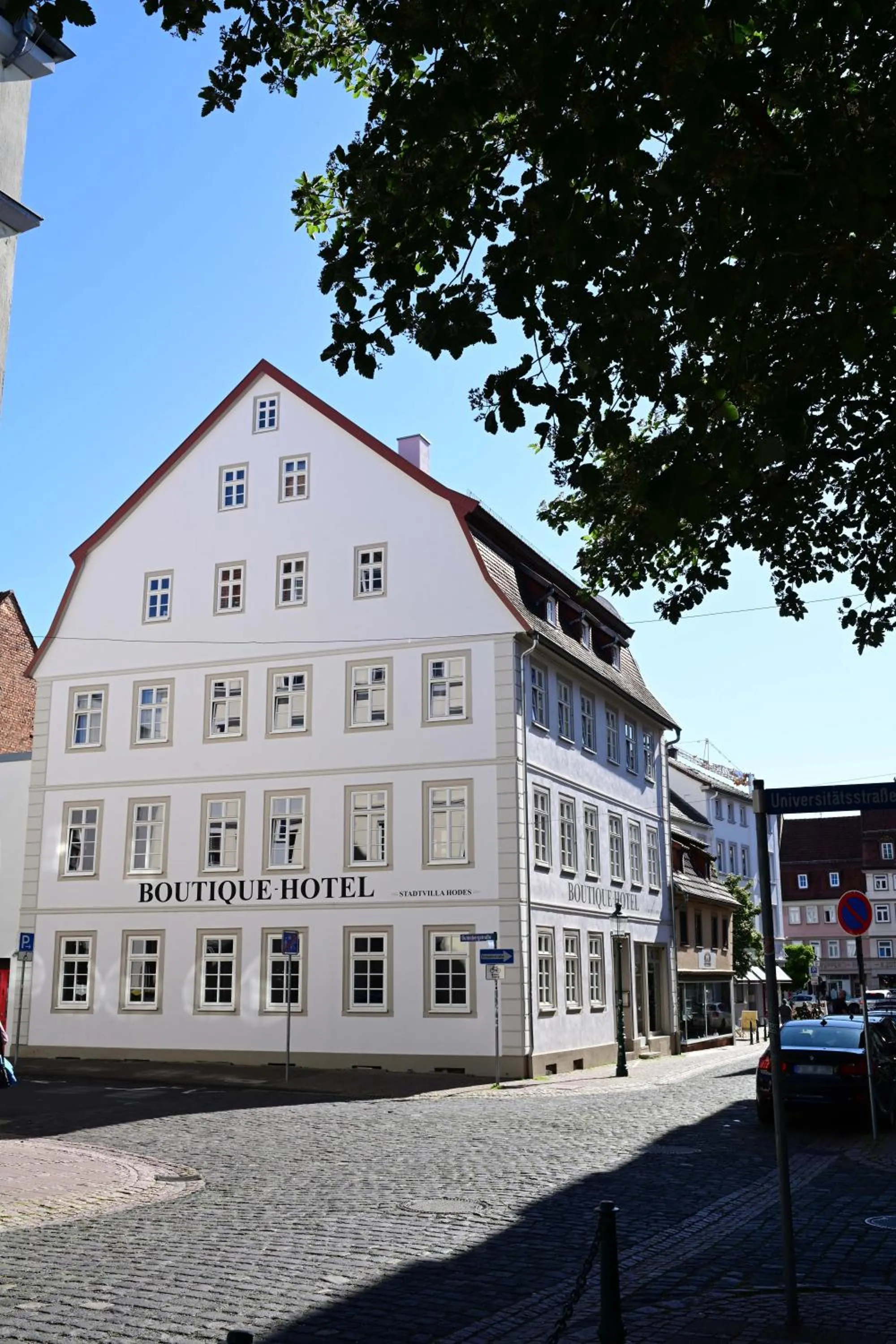 Property building in Boutique-Hotel Stadtvilla Hodes