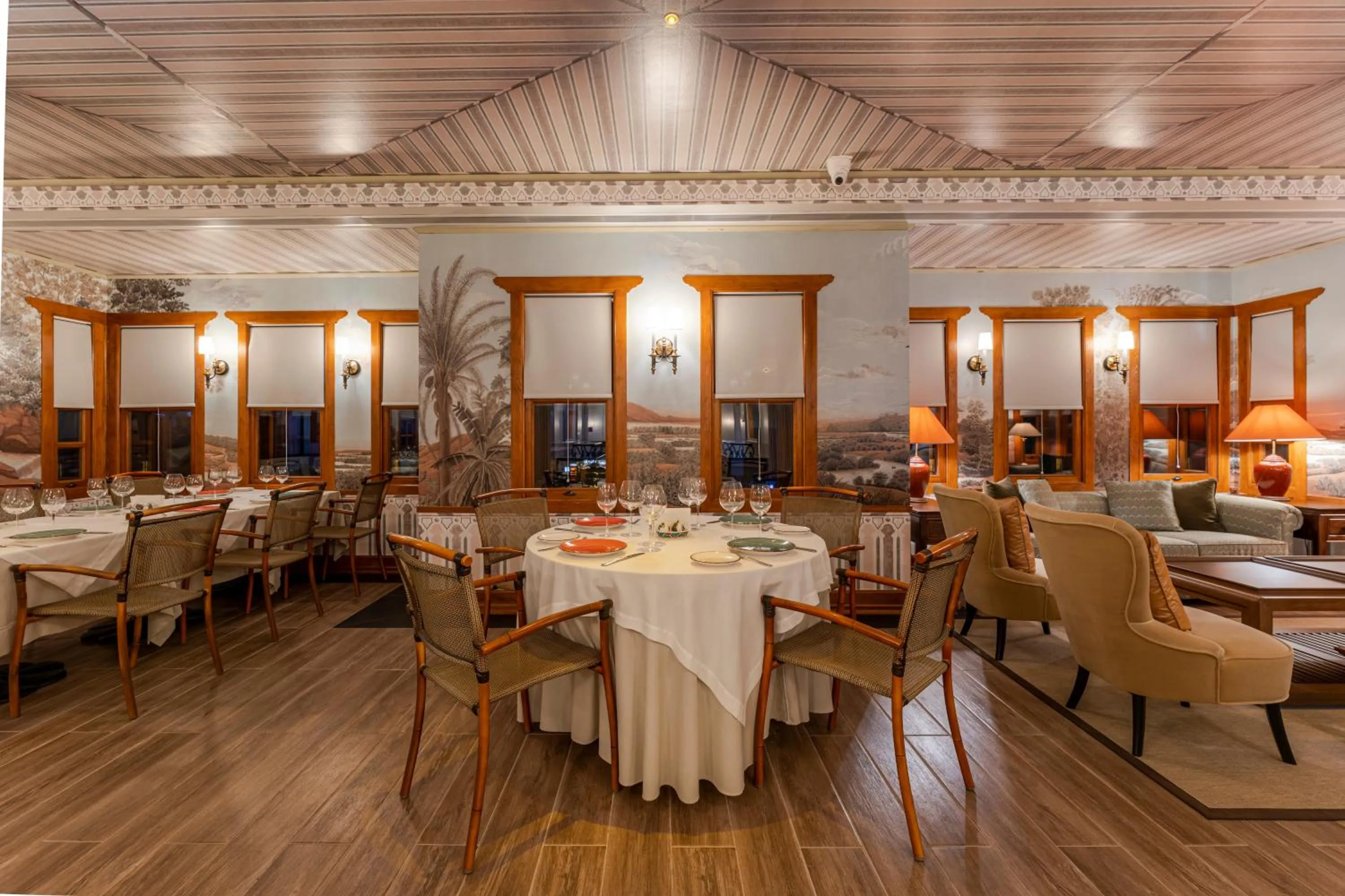 Restaurant/places to eat in RuinAdalia Hotel
