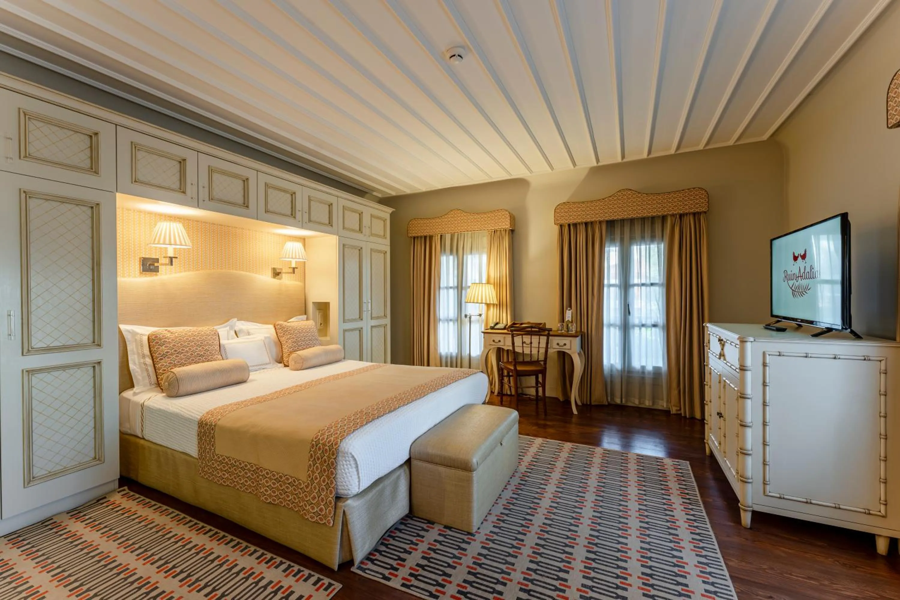 Bed in RuinAdalia Hotel