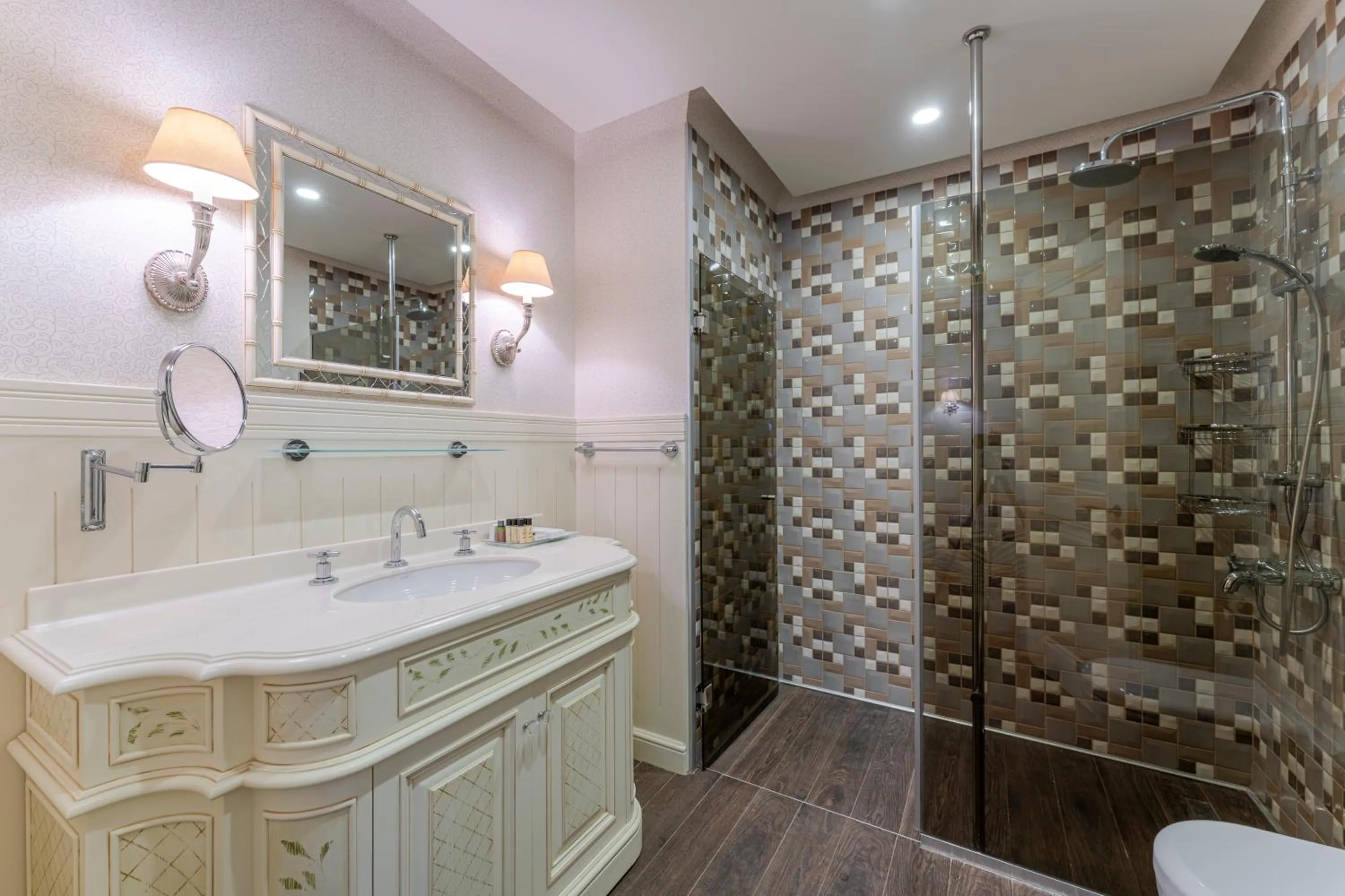 Shower in RuinAdalia Hotel