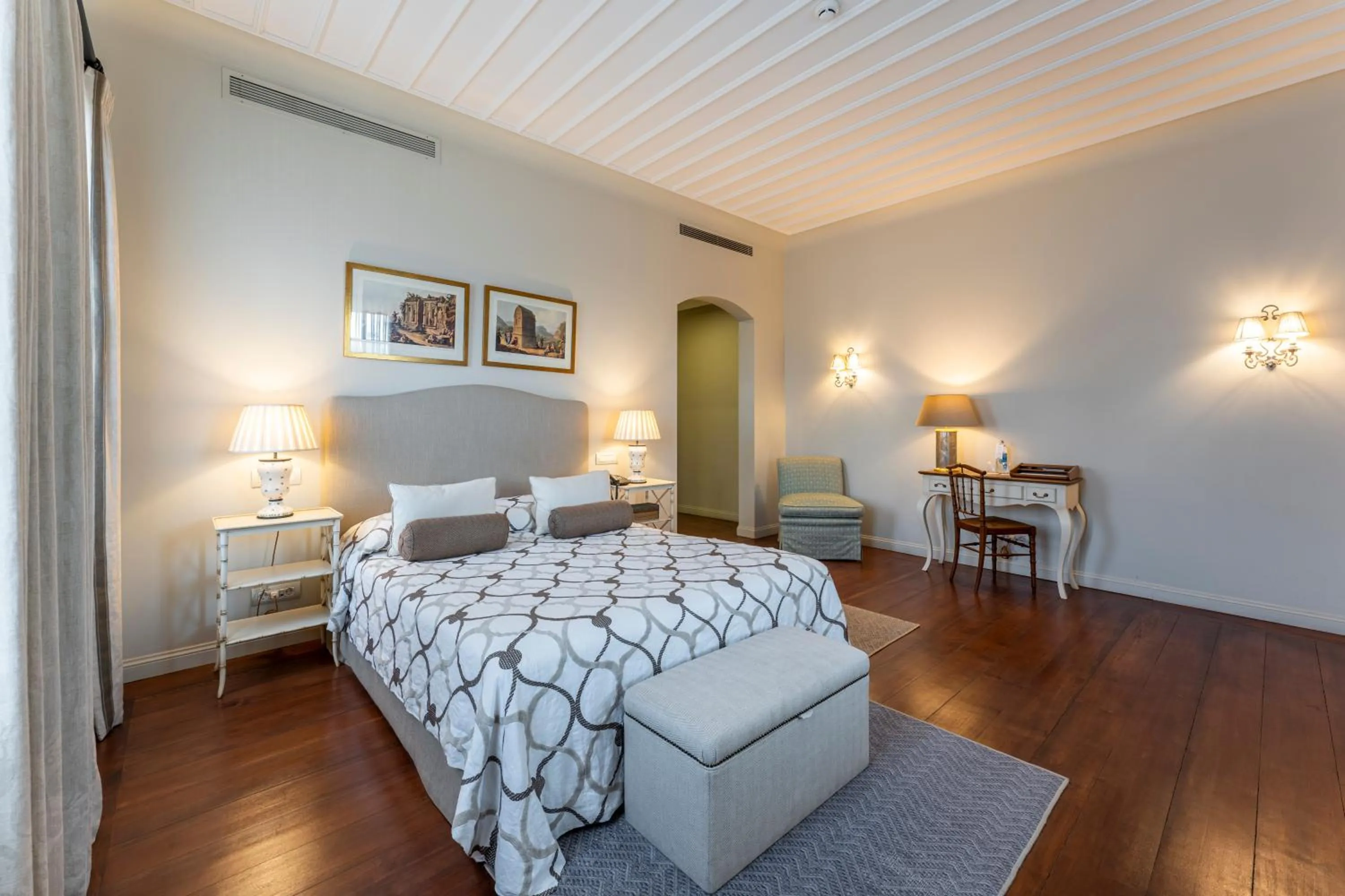 Bed in RuinAdalia Hotel