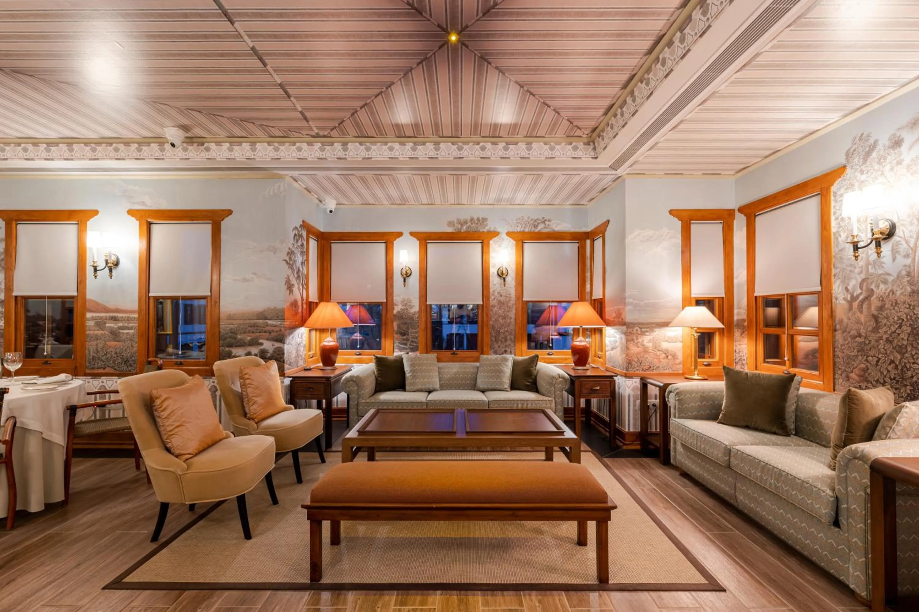 Restaurant/places to eat in RuinAdalia Hotel