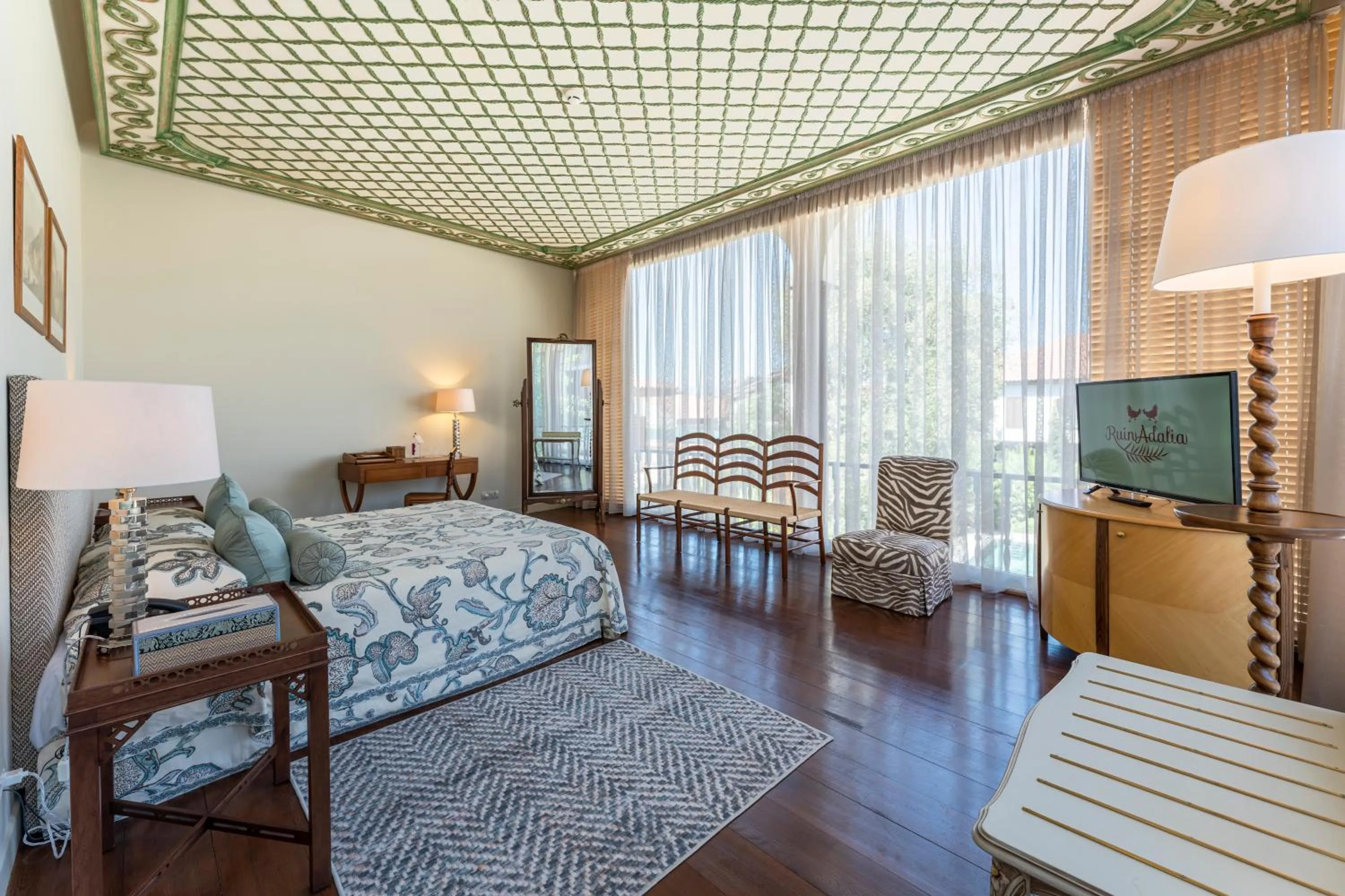 Bed in RuinAdalia Hotel