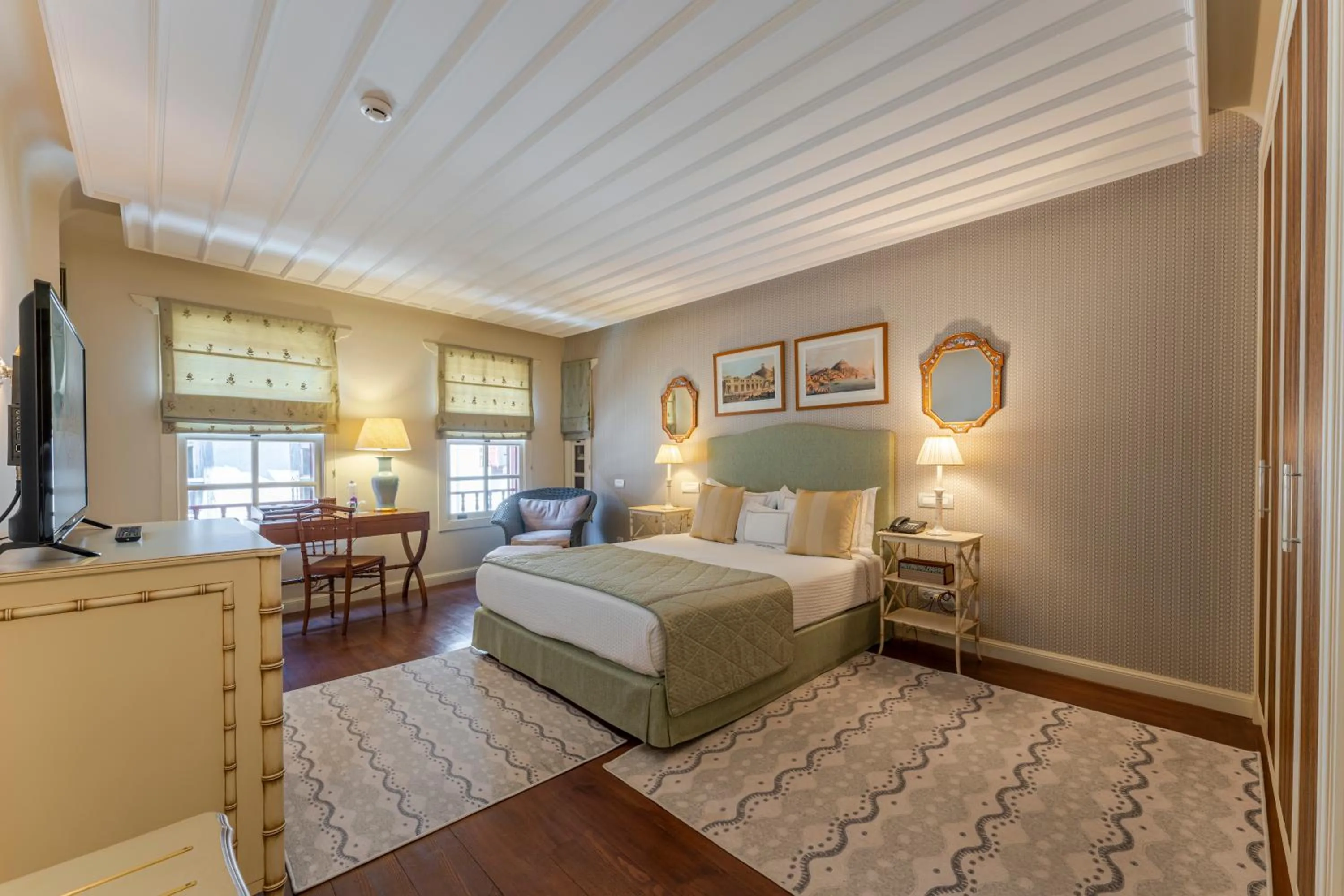 Bed in RuinAdalia Hotel