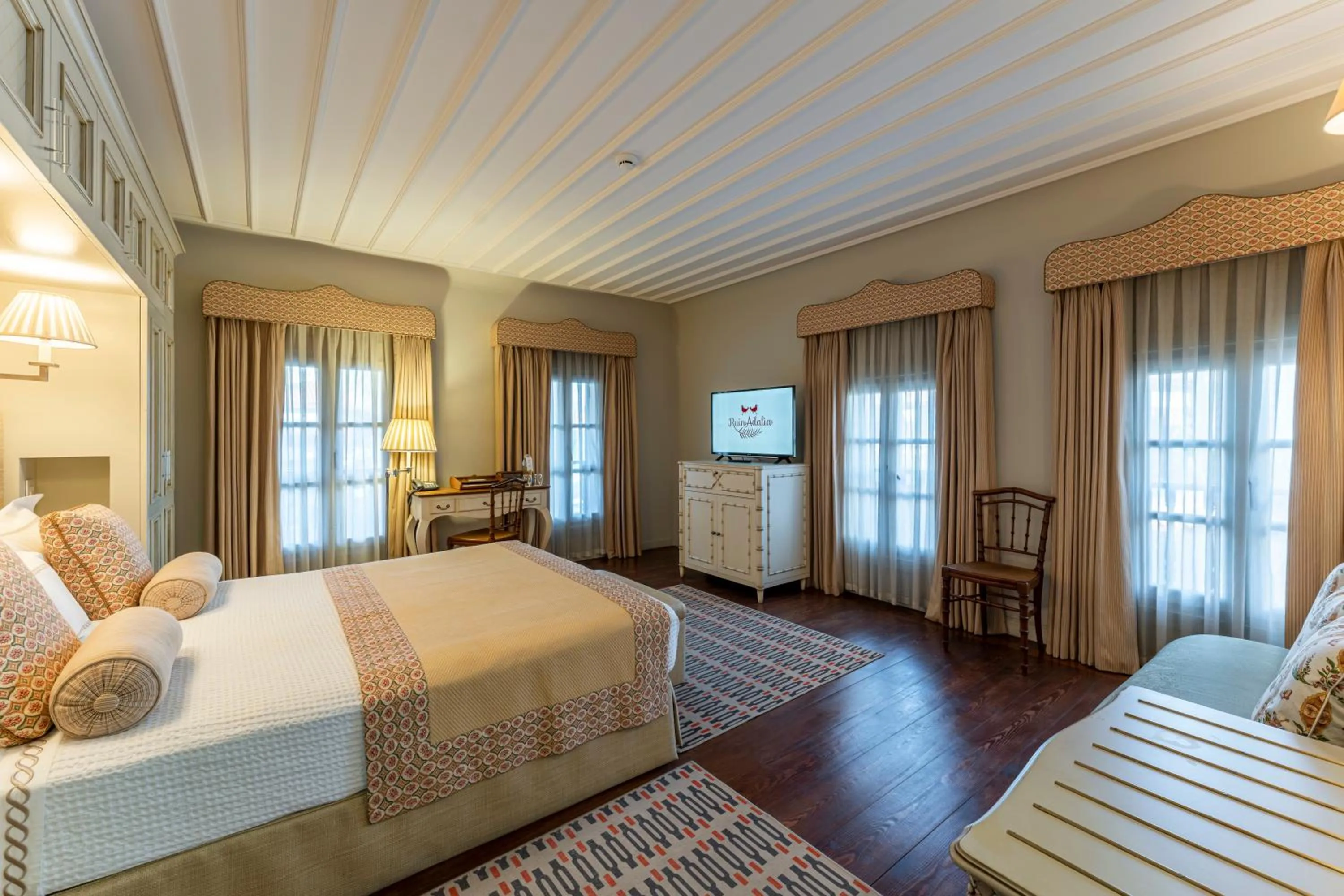 Bed in RuinAdalia Hotel