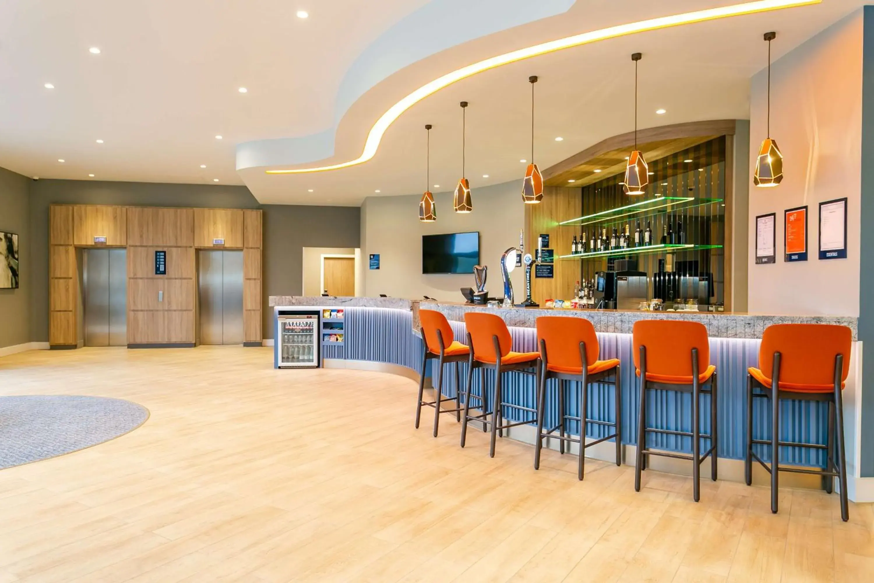 Lounge or bar in Hampton By Hilton Blackburn Lounge or bar in Hampton By Hilton Blackburn