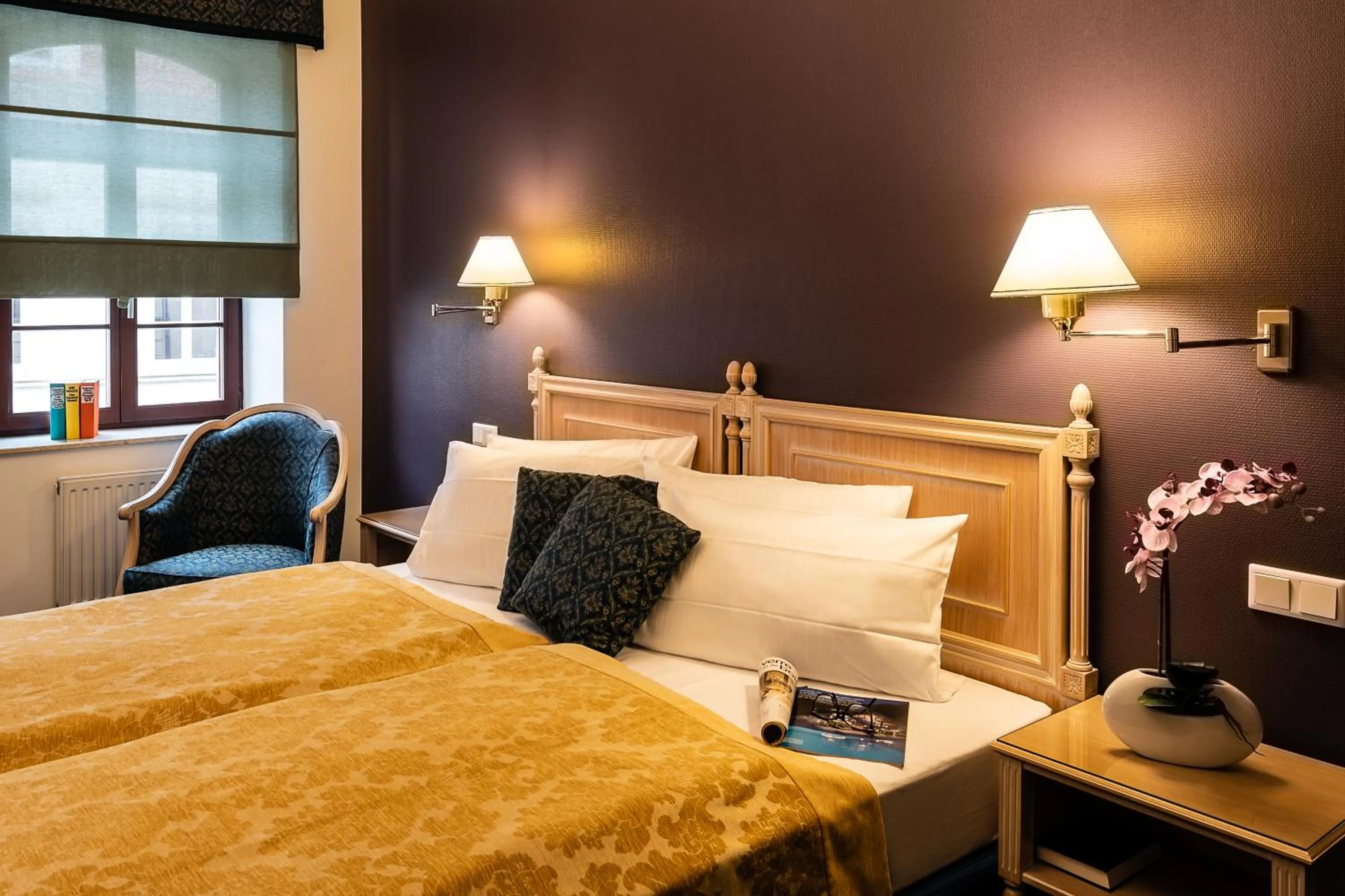 Photo of the whole room, Bed in Sebnitzer Hof by STEIGER Hotels