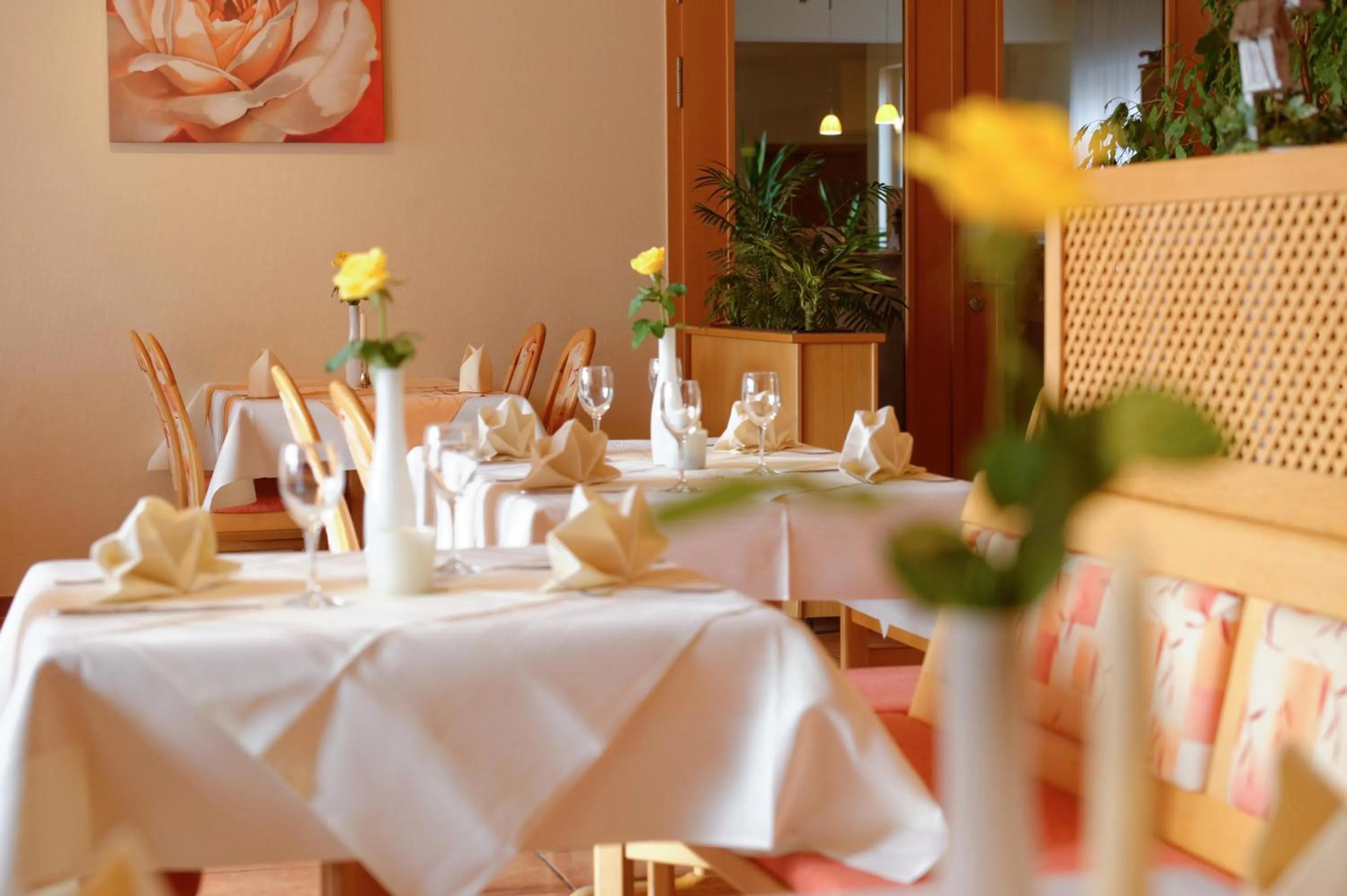 Restaurant/Places to Eat in Hotel Restaurant Talblick