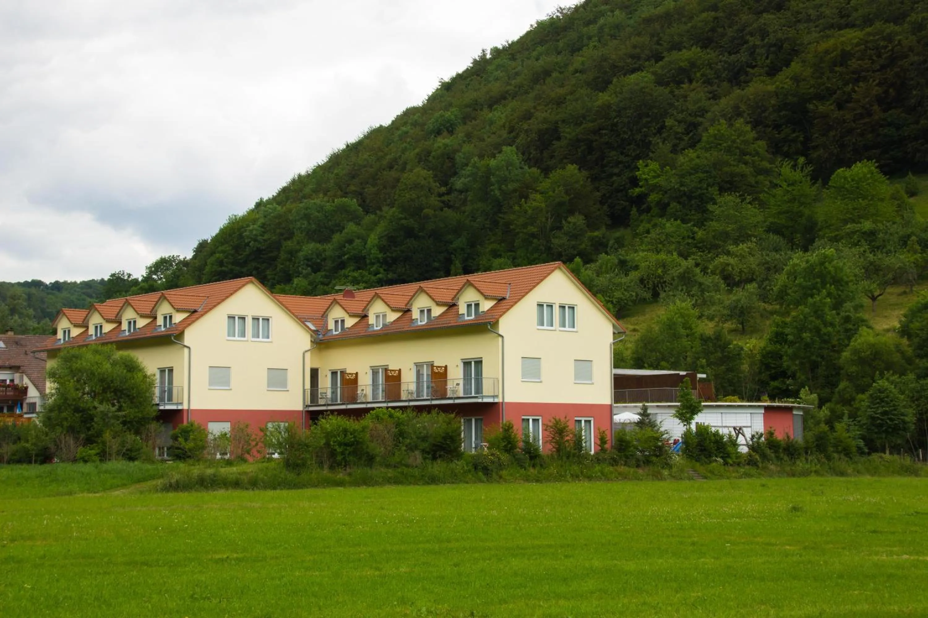 Property Building in Hotel Restaurant Talblick