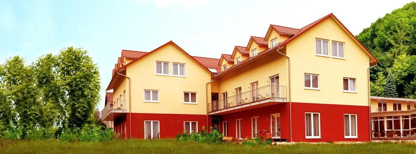 Property Building in Hotel Restaurant Talblick