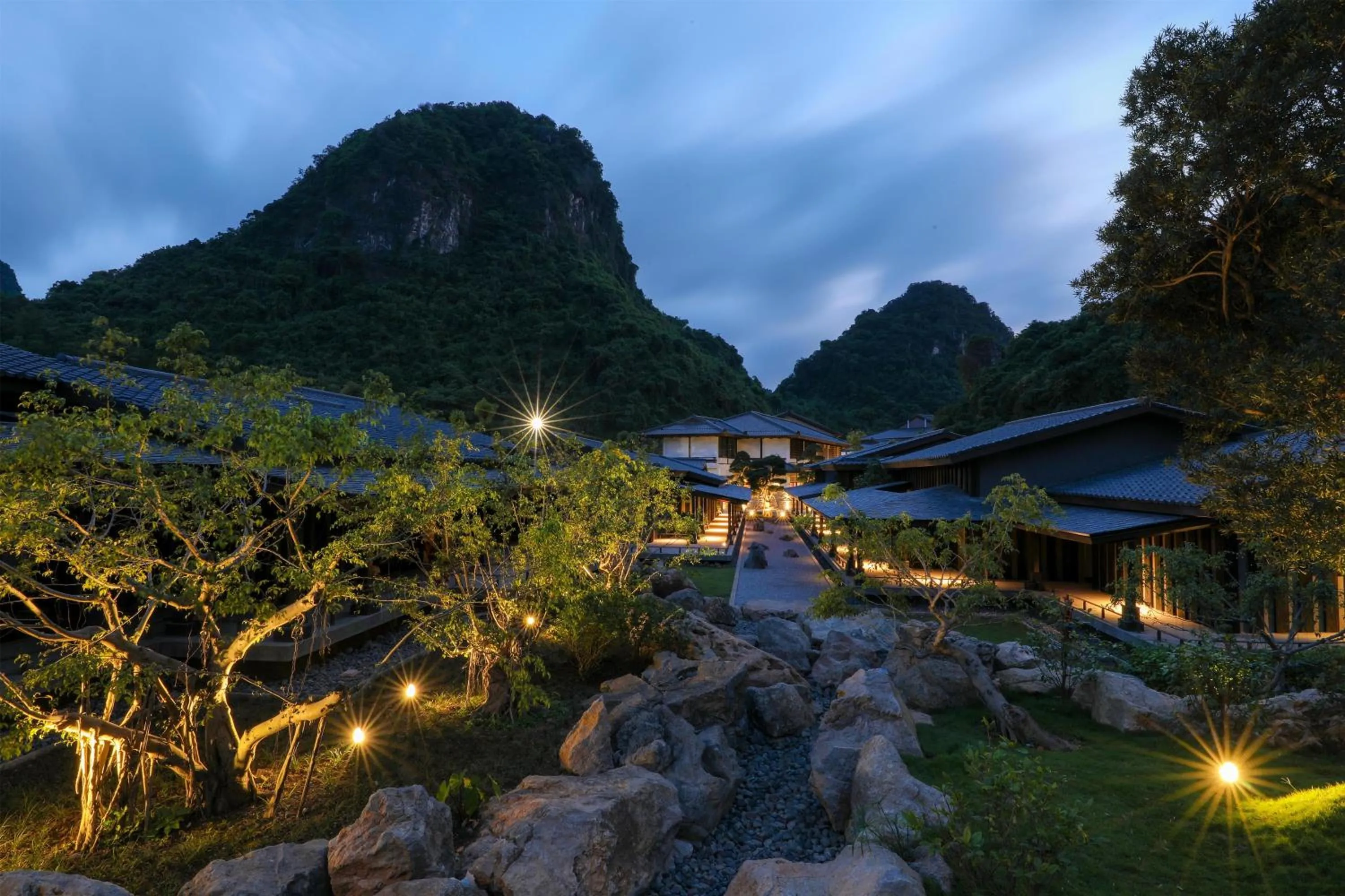 Garden in Hilton Quang Hanh Onsen Resort