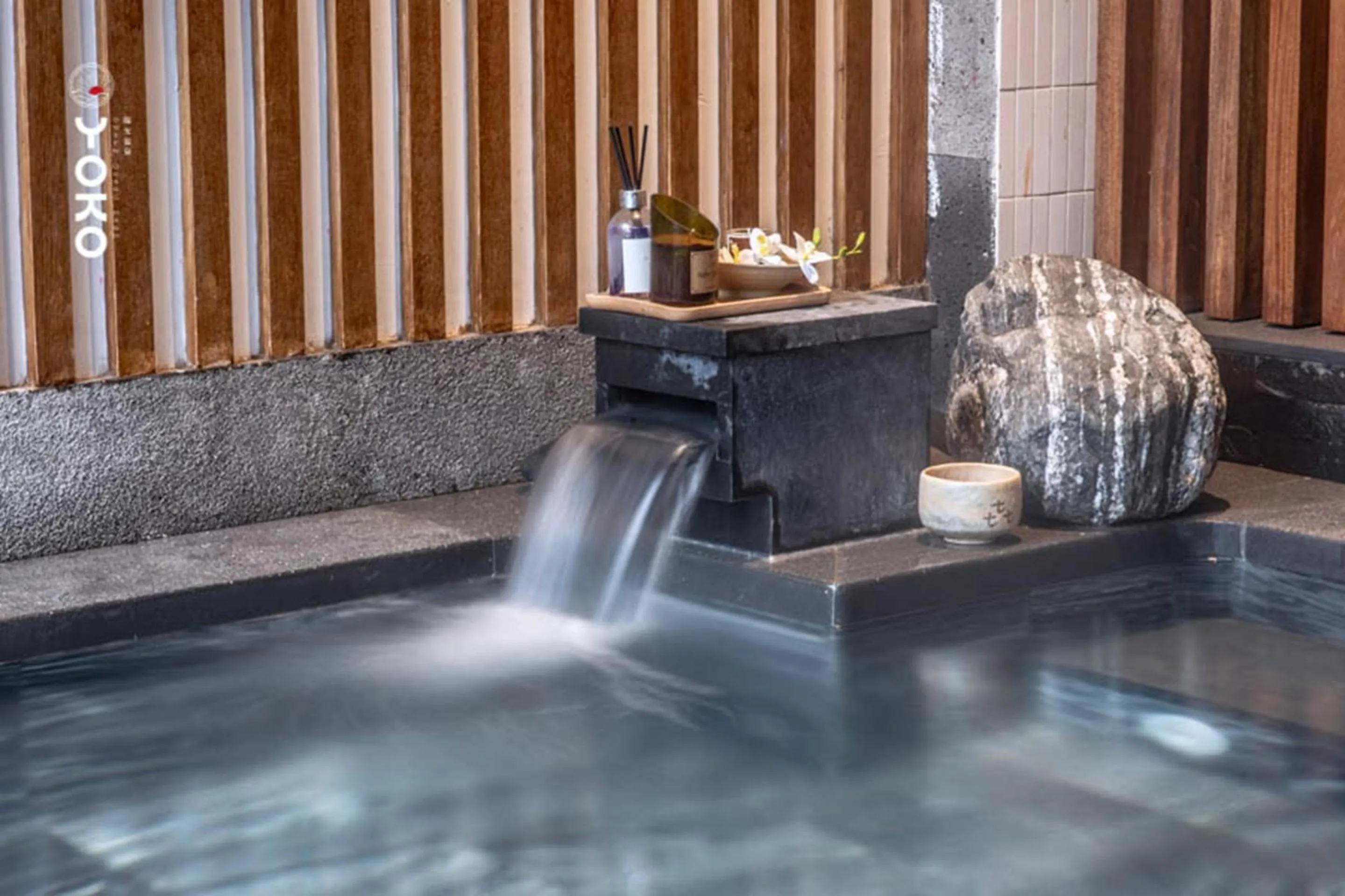 Hot Tub in Yoko Onsen Quang Hanh