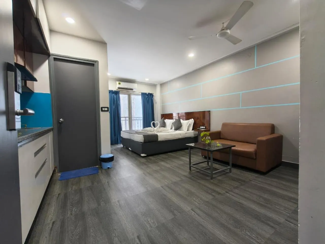 Bed in RESTEL STUDIO FLATS