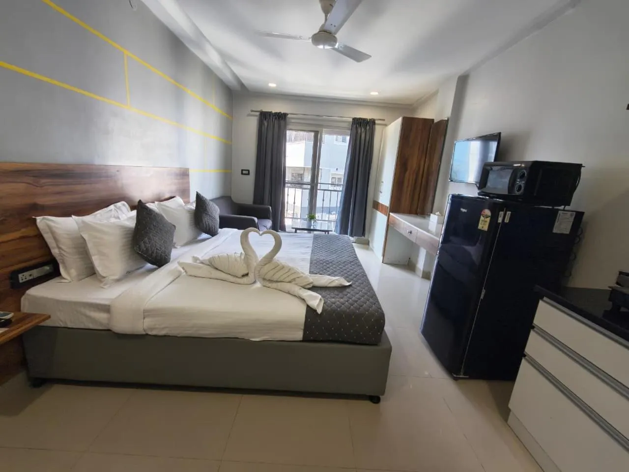 Bed in RESTEL STUDIO FLATS