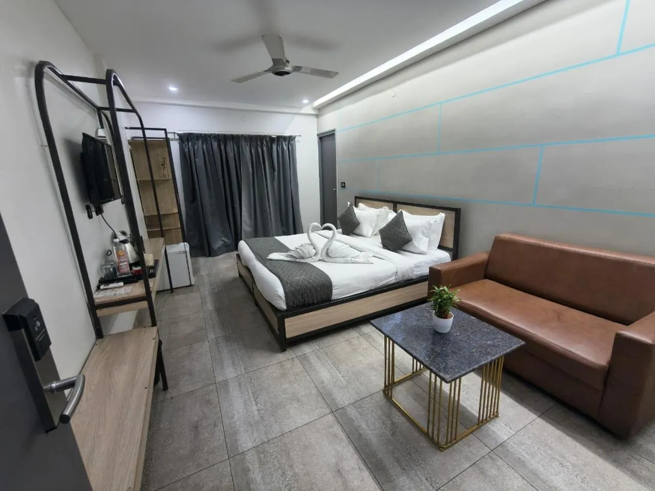 Bed in RESTEL STUDIO FLATS