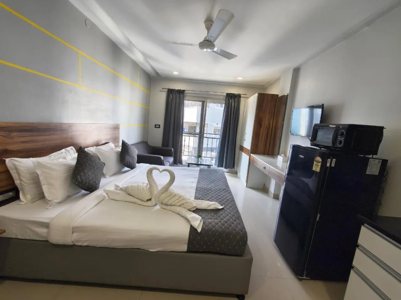 Bed in RESTEL STUDIO FLATS