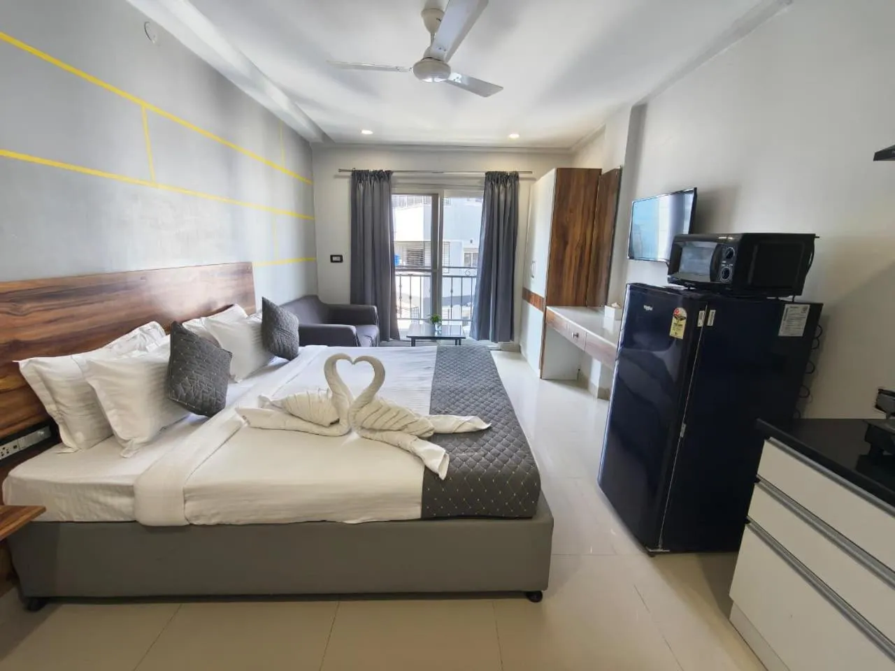 Bed in RESTEL STUDIO FLATS