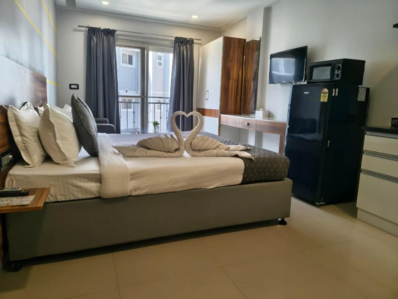 Bed in RESTEL STUDIO FLATS