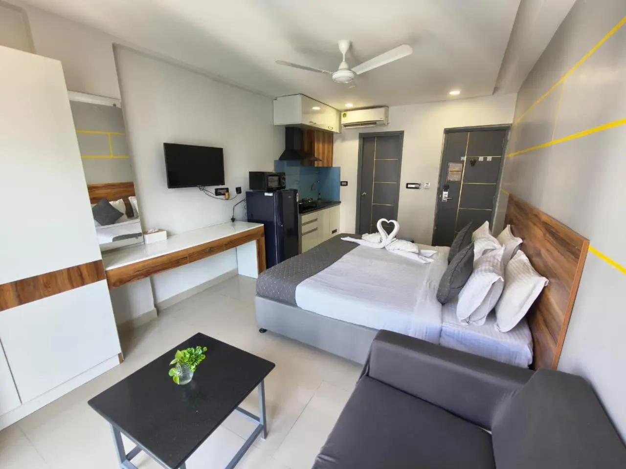 Bed in RESTEL STUDIO FLATS