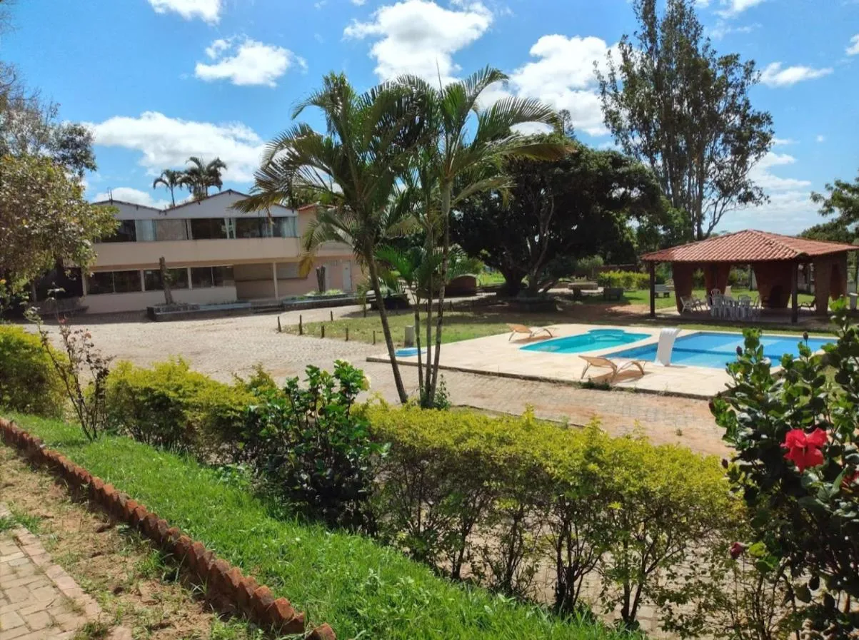 Swimming pool in Alvorada Hotel Garanhuns