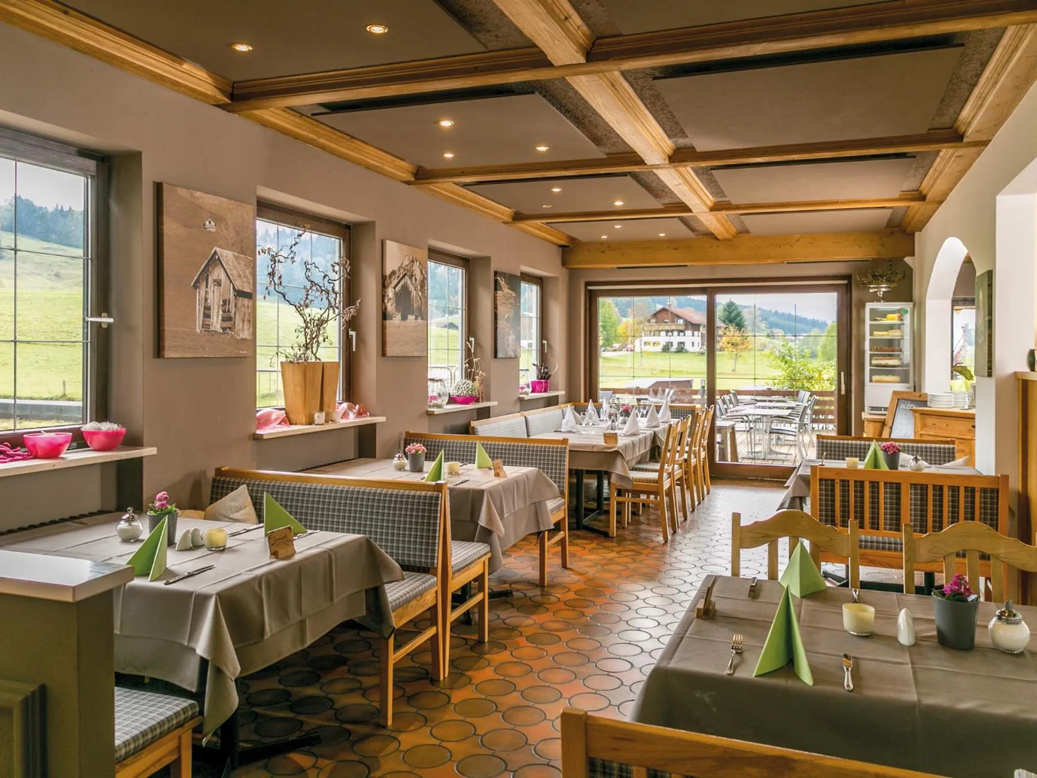 Restaurant/places to eat in Sulzberger Hof