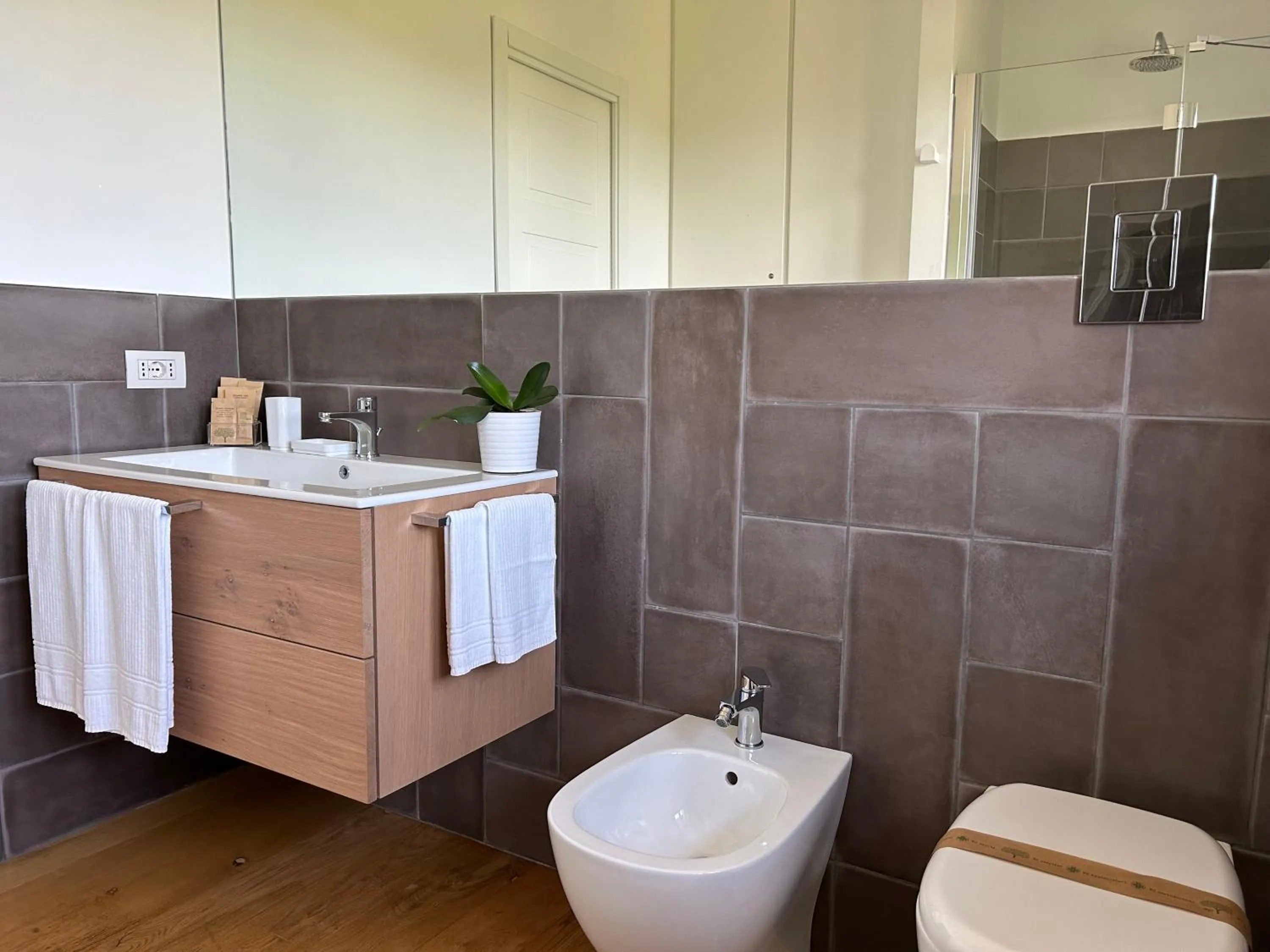 Toilet in Casale Appia