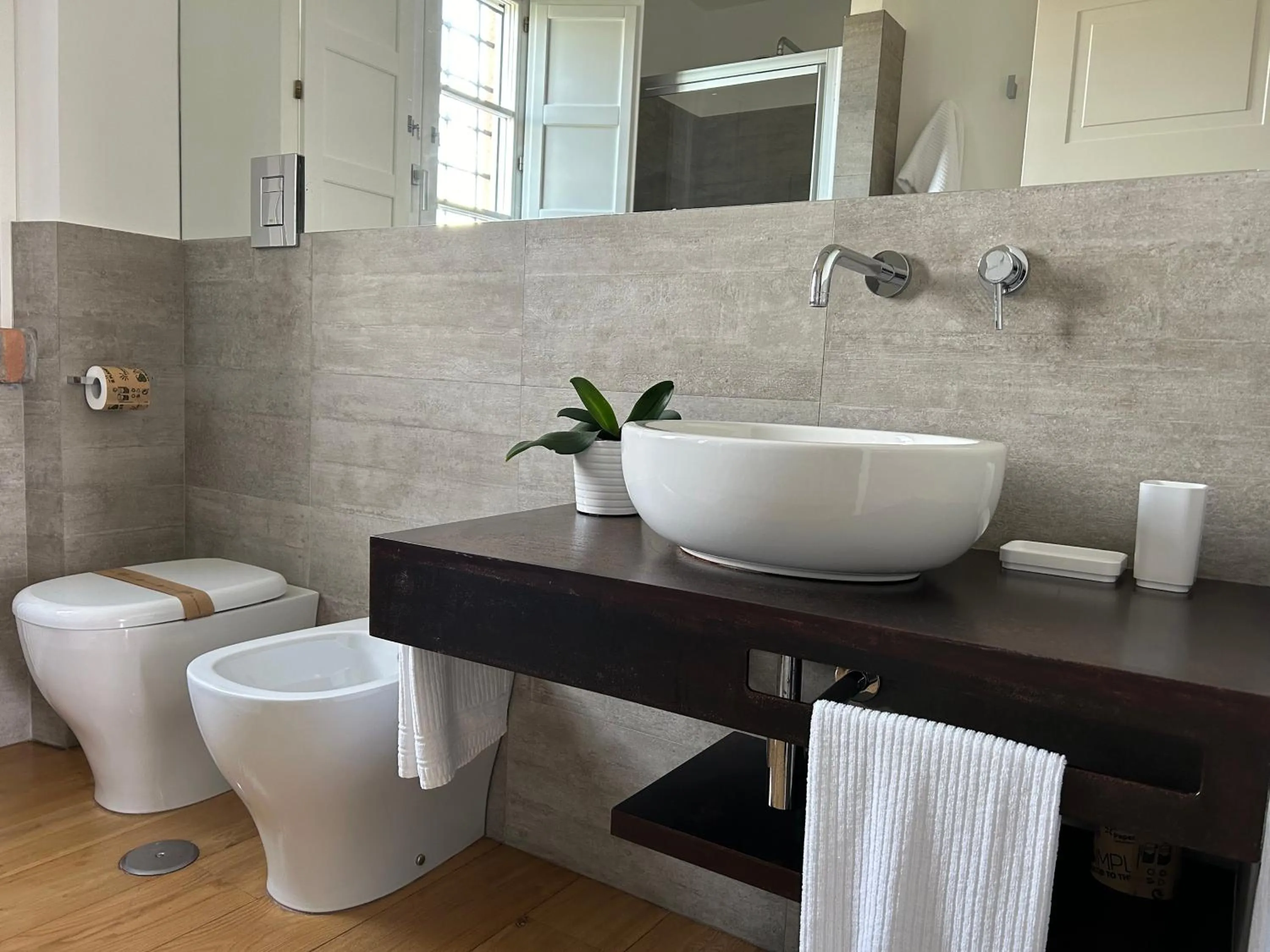 Toilet in Casale Appia