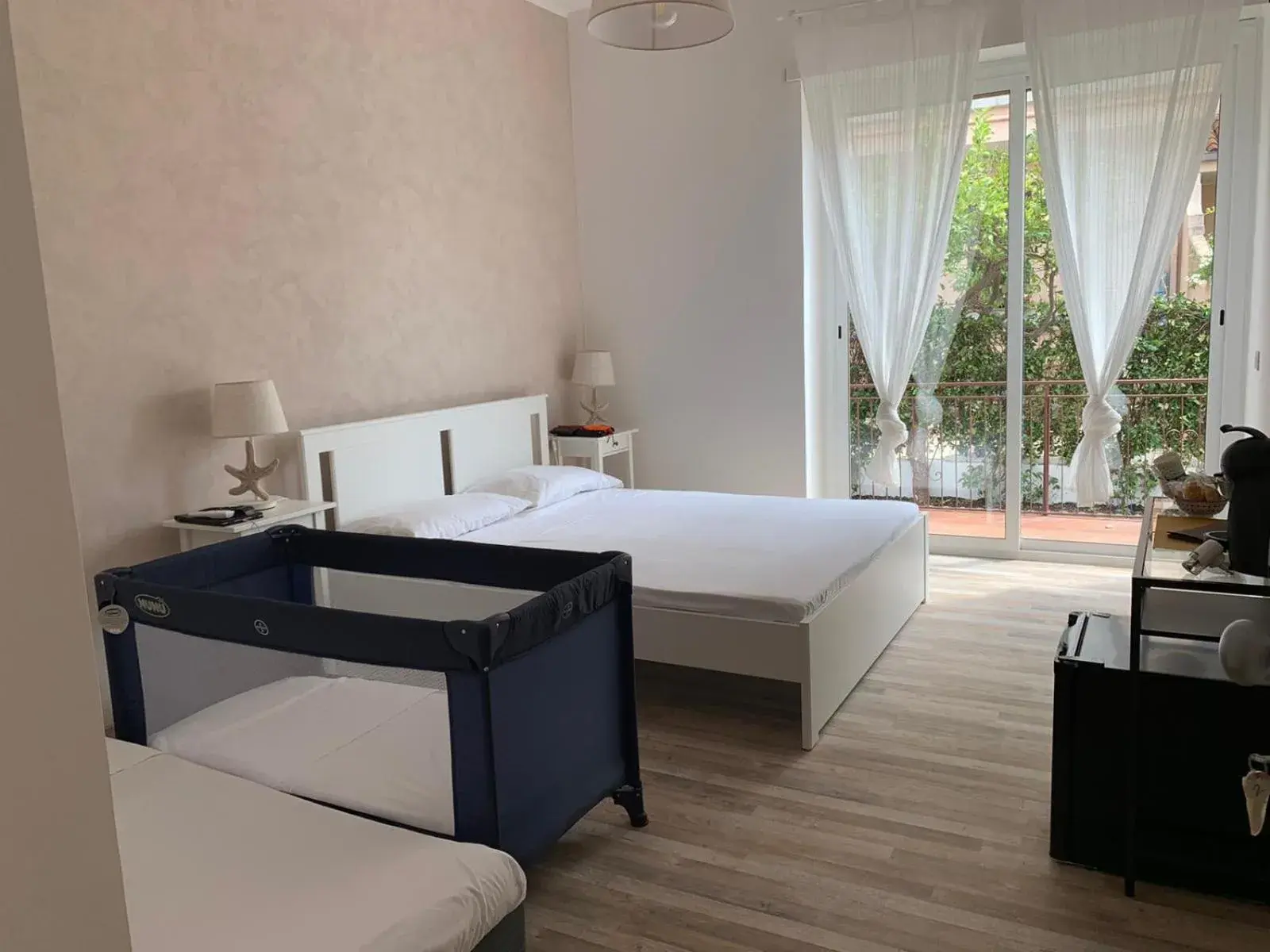 Triple Room in Villa Giuseppina Triple Room in Villa Giuseppina