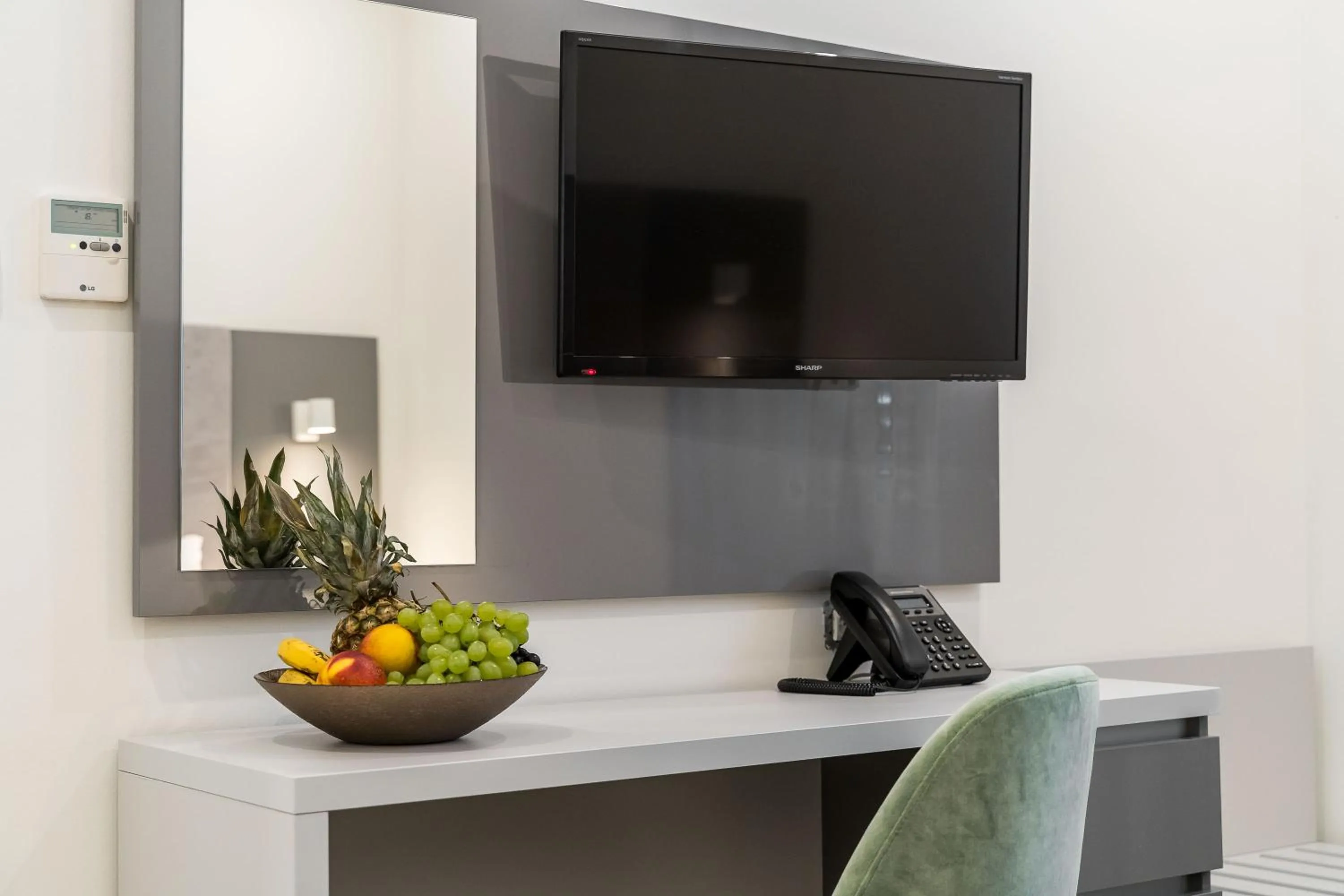 TV and multimedia in Art Hotel Dubrovnik