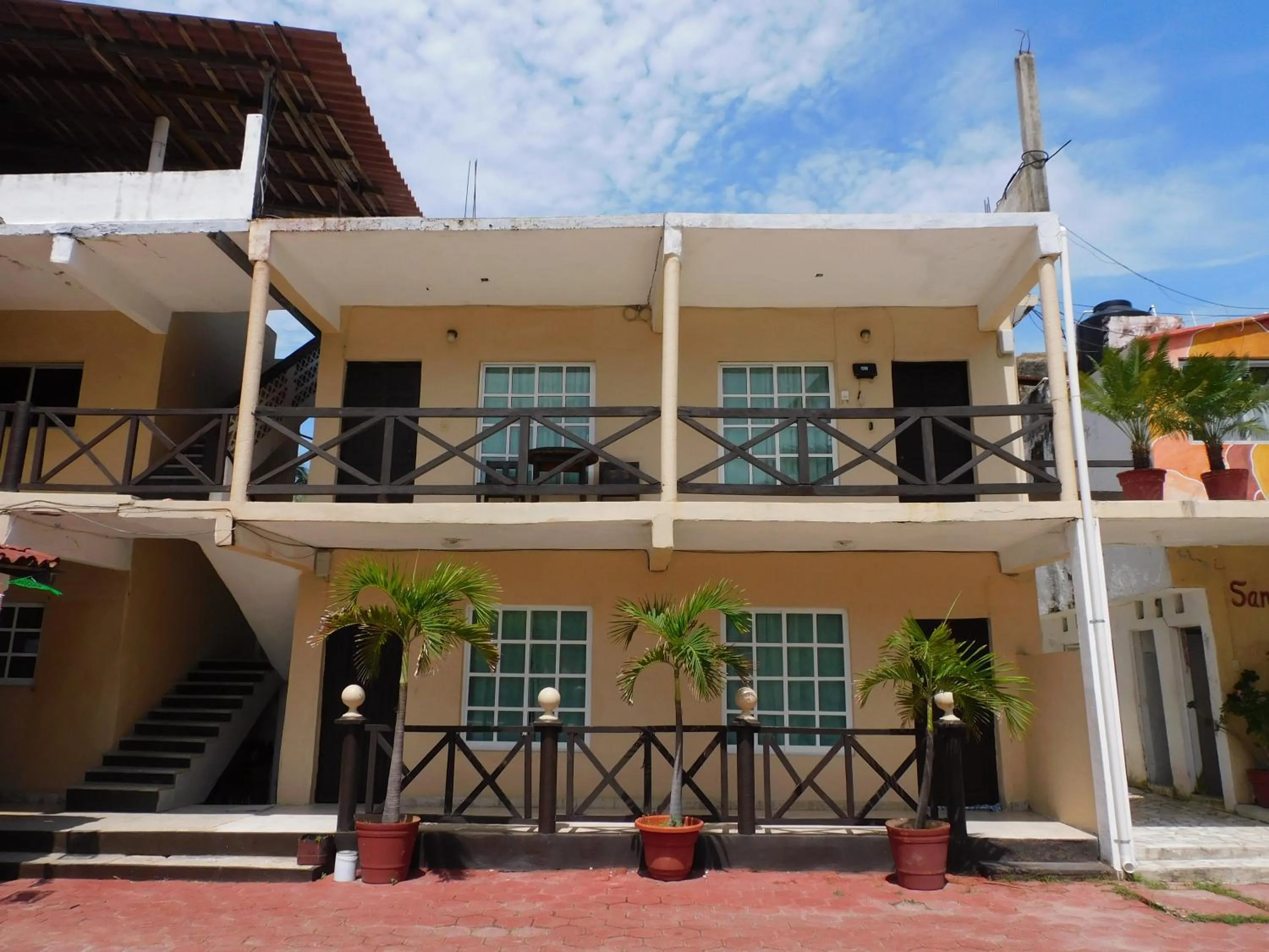Property building in Hotel Restaurante Rocío by Rotamundos