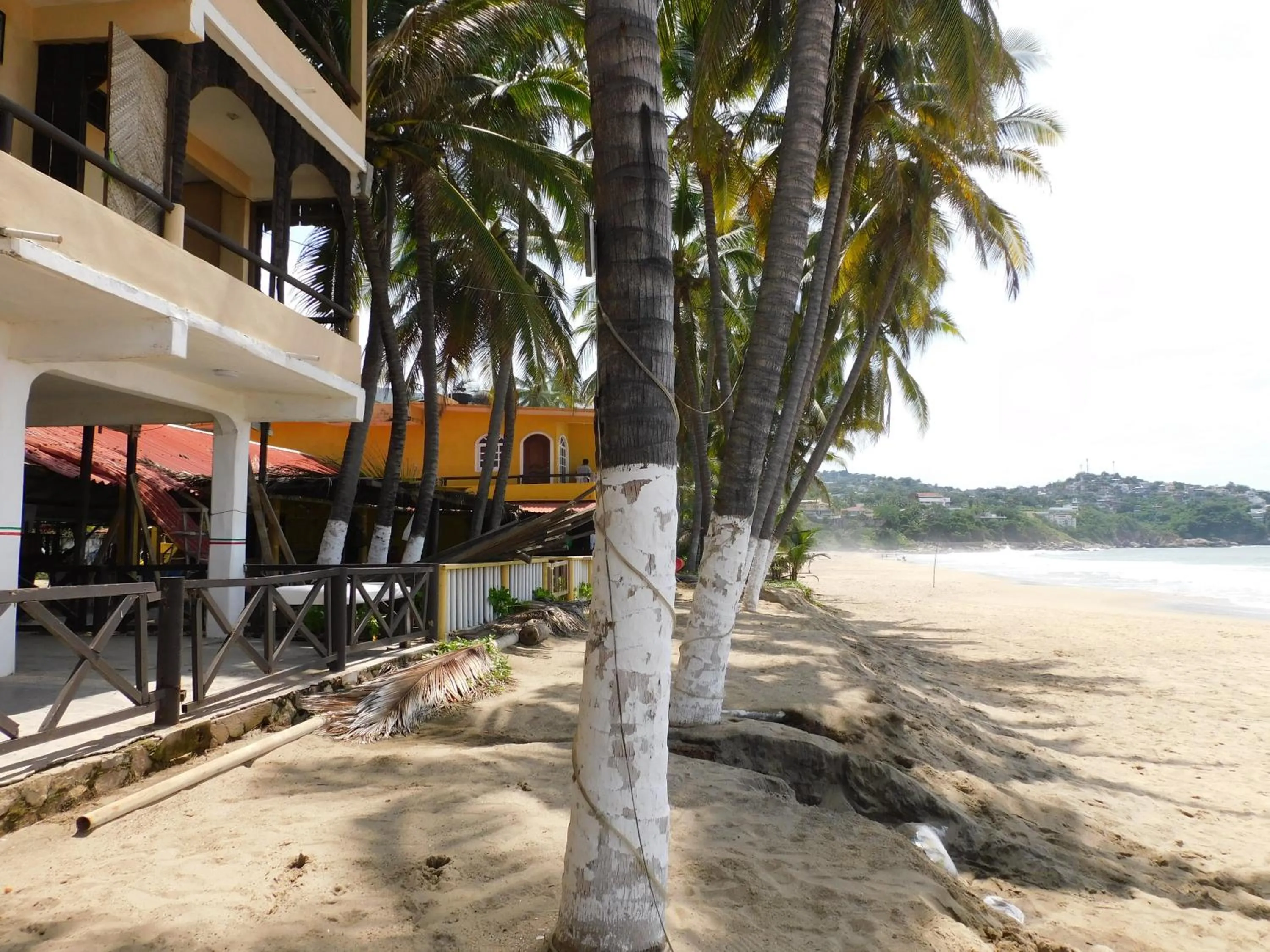 Beach in Hotel Restaurante Rocío by Rotamundos