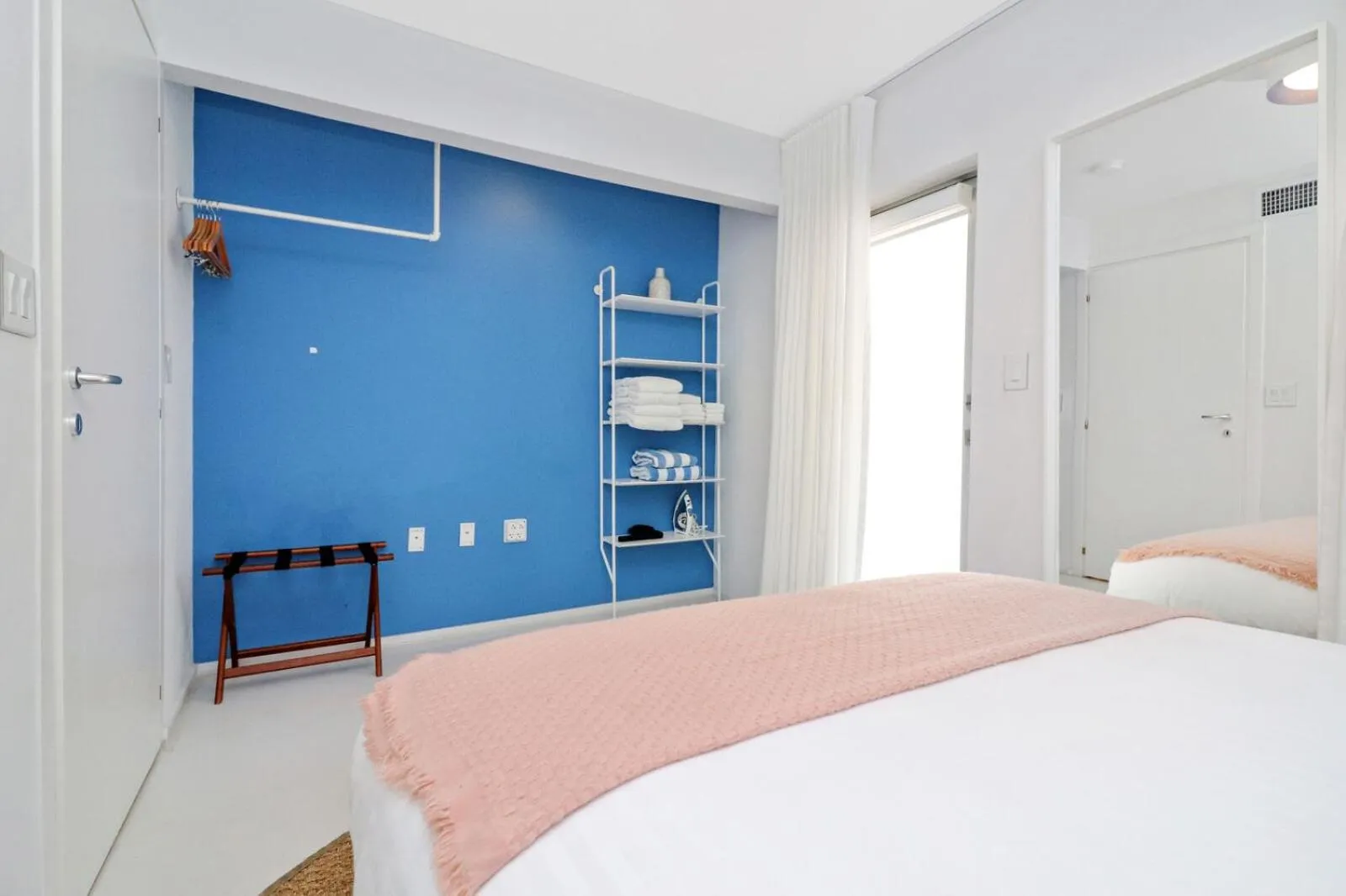 Bedroom, Bed in Roami at 250 Collins