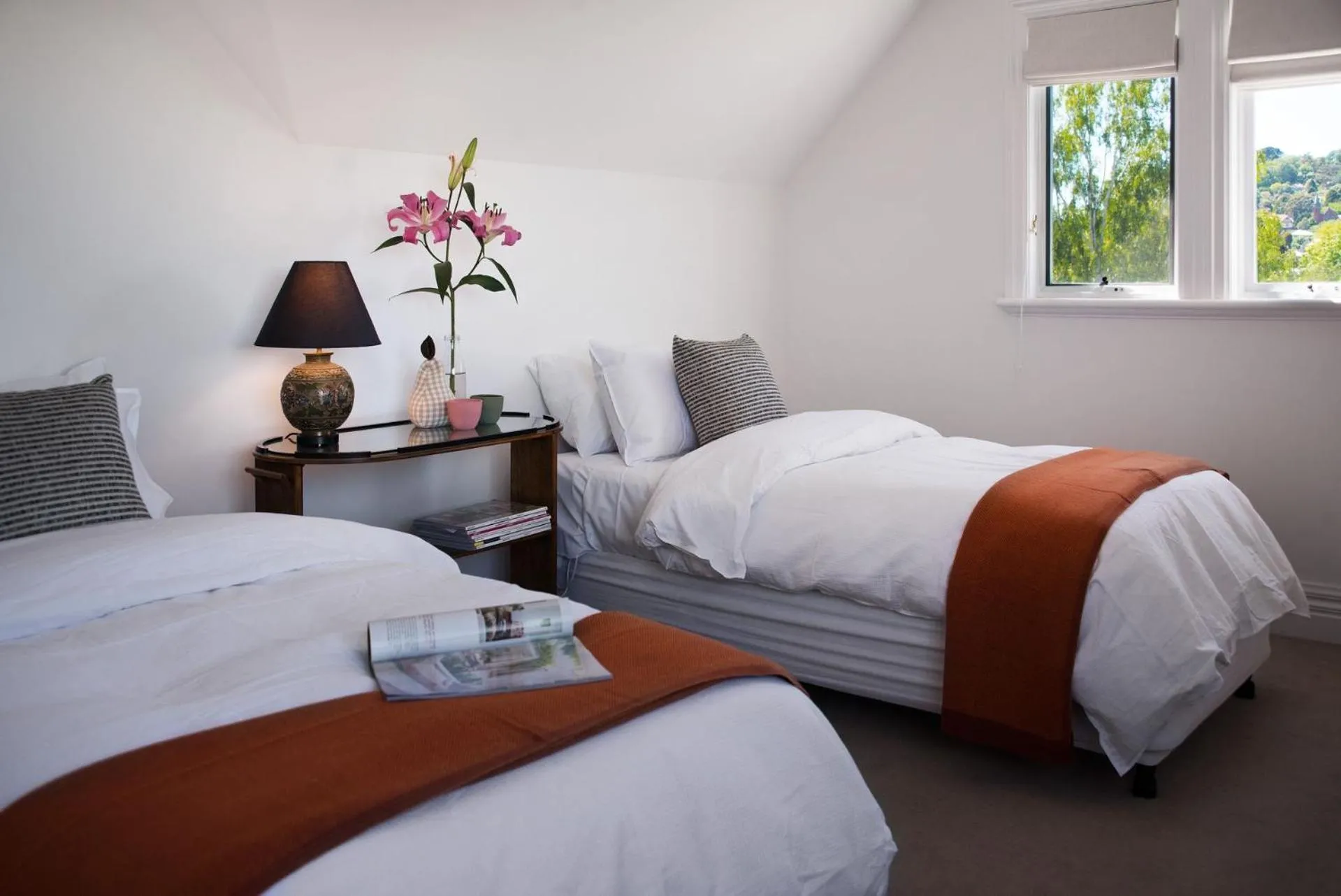 Bed in Sades