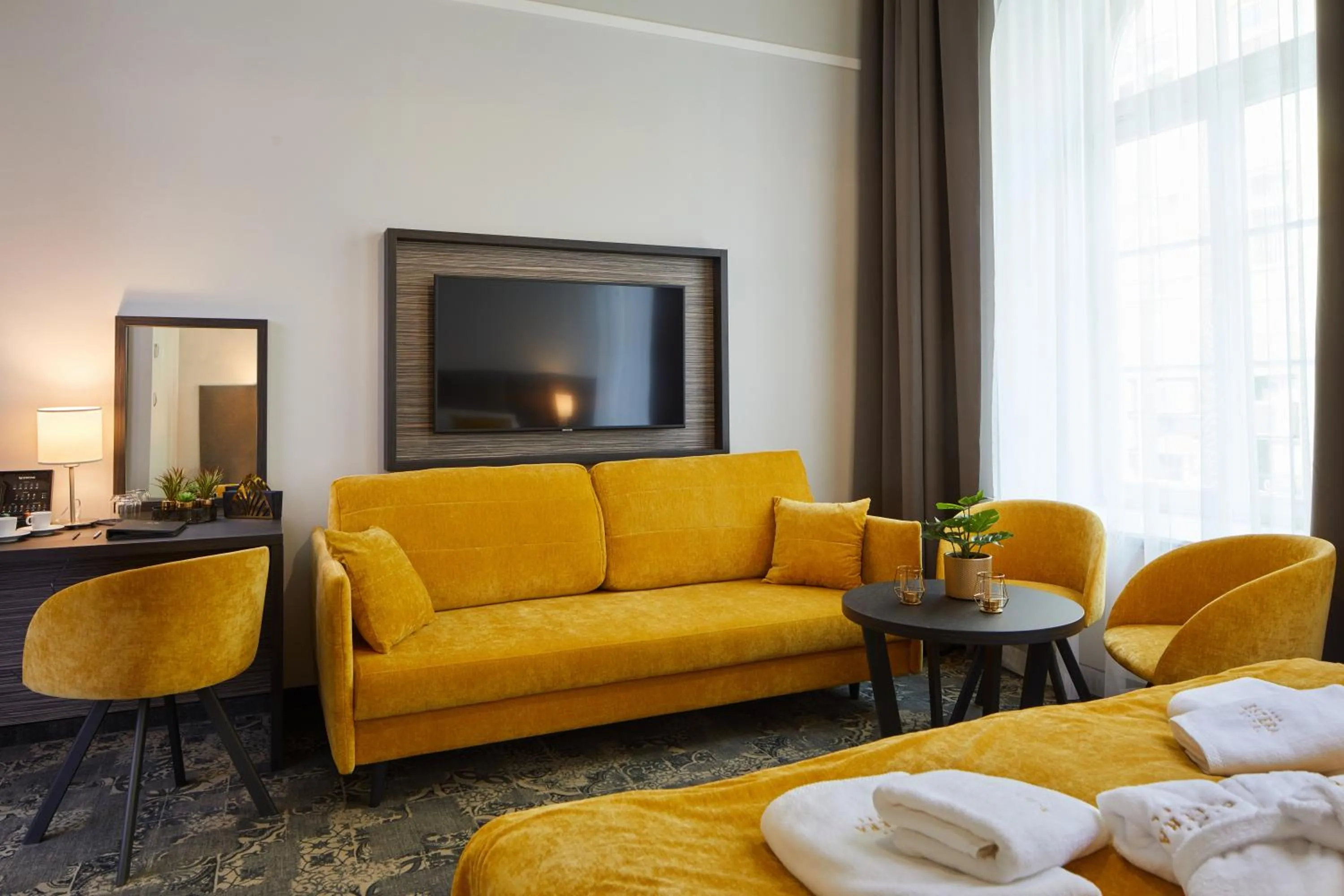 TV and multimedia in Hotel Estera