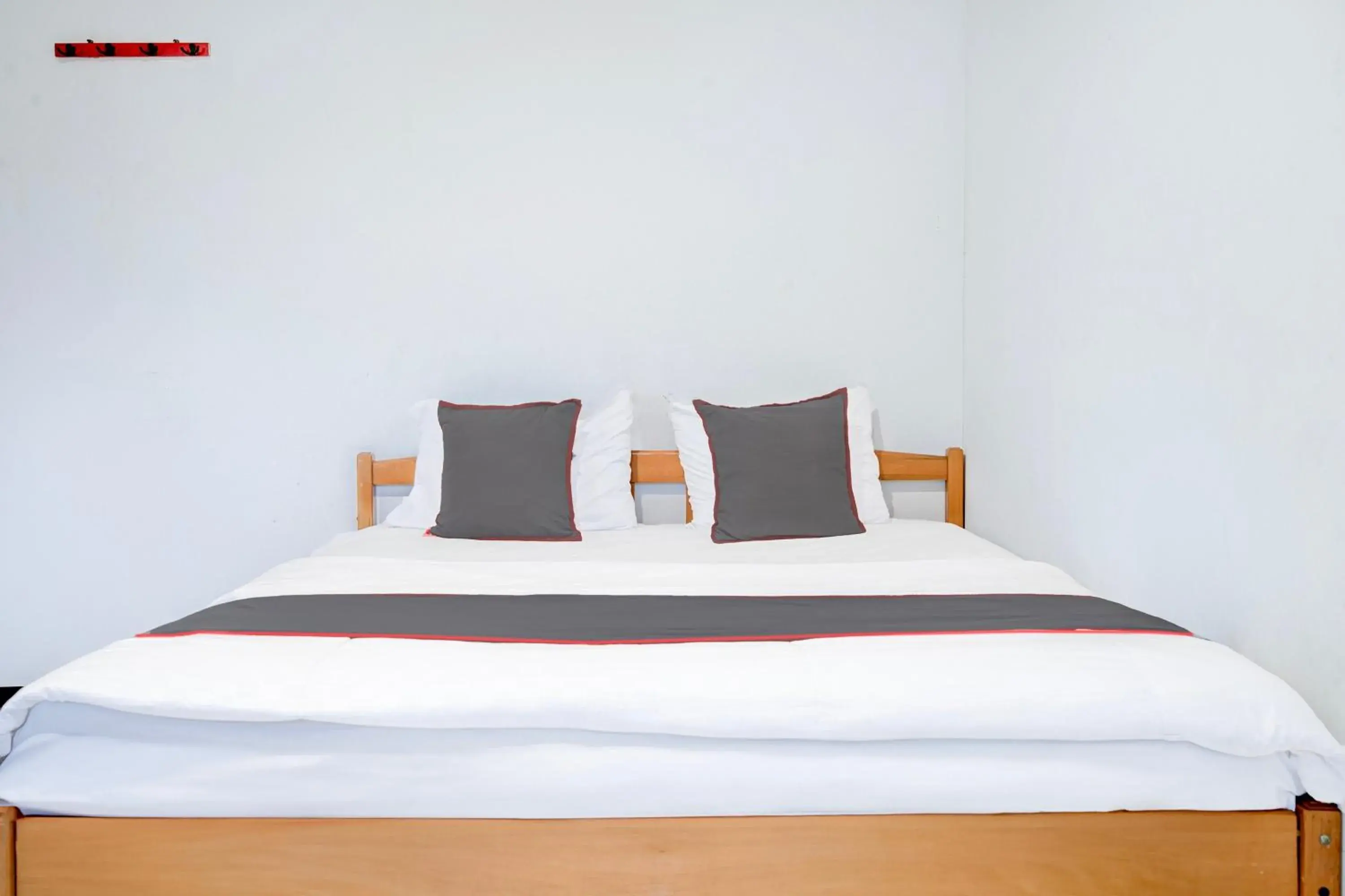 Bedroom, Bed in Villa Puncak Agape near Cipanas Mitra RedDoorz Bedroom, Bed in Villa Puncak Agape near Cipanas Mitra RedDoorz